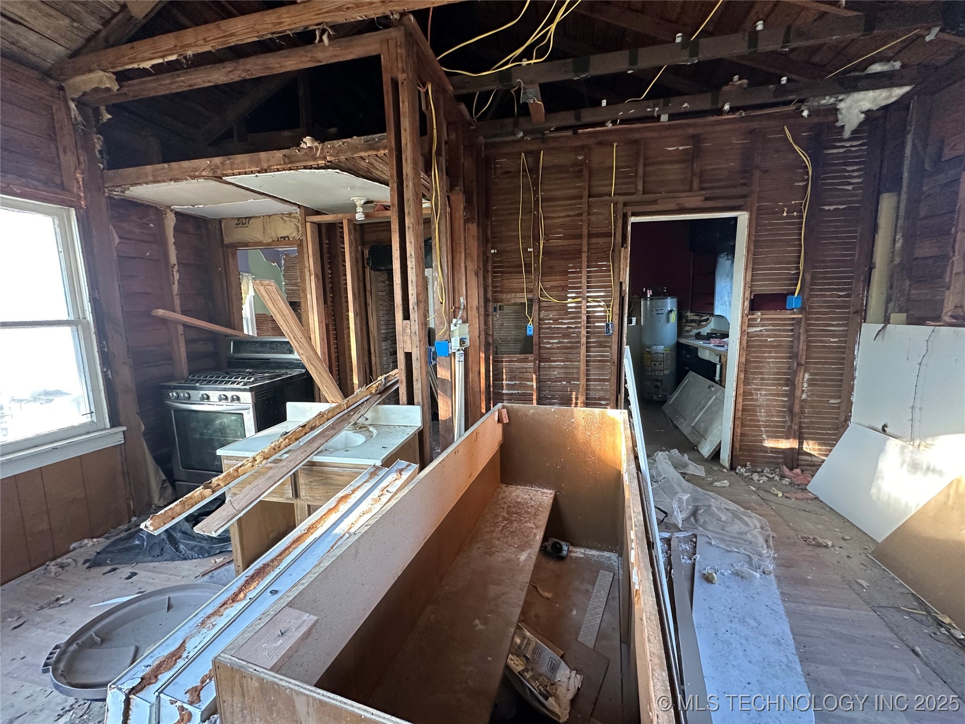 907 S Creek Avenue Property Photo 11