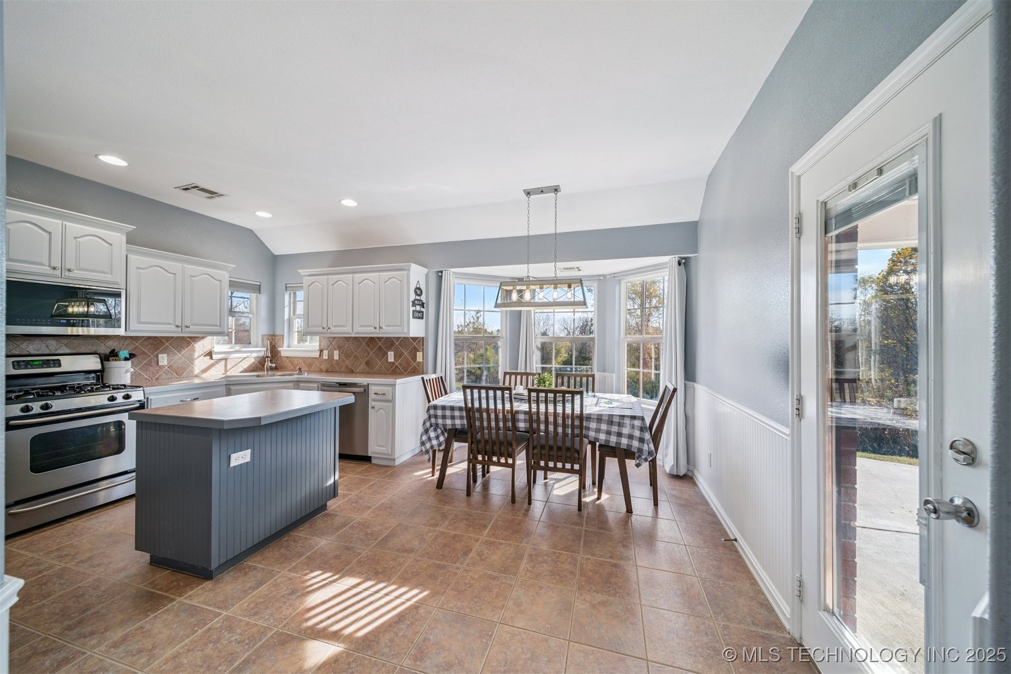 30288 E 169th Street S Property Photo 7