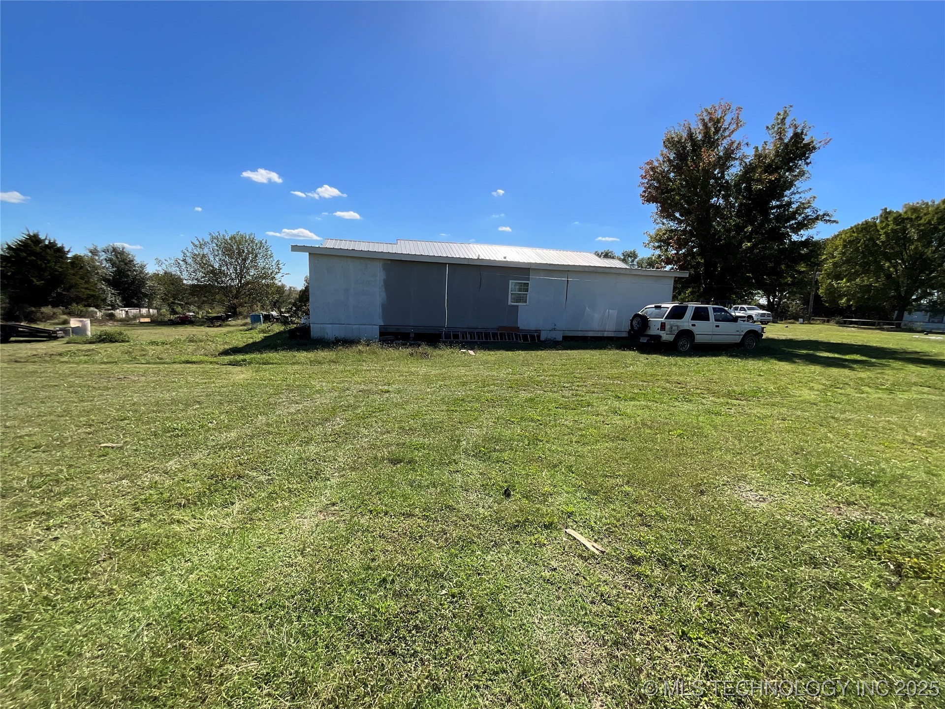 12795 S 4200 Road Property Photo 4