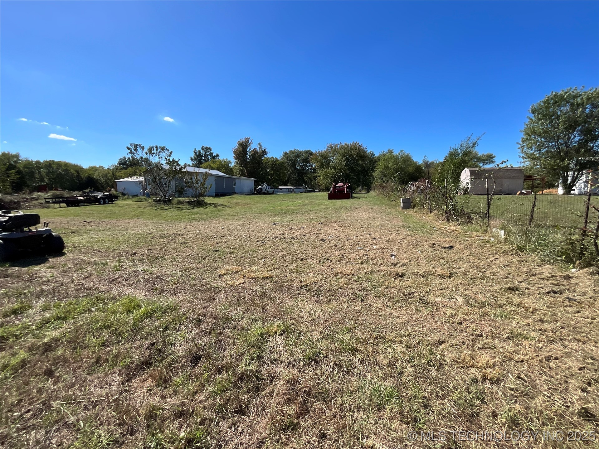 12795 S 4200 Road Property Photo 5