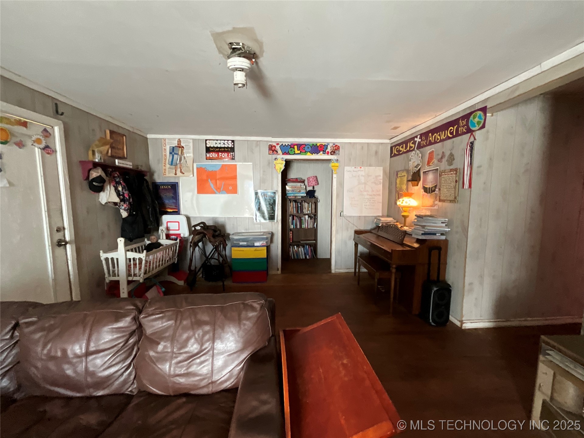 12795 S 4200 Road Property Photo 9