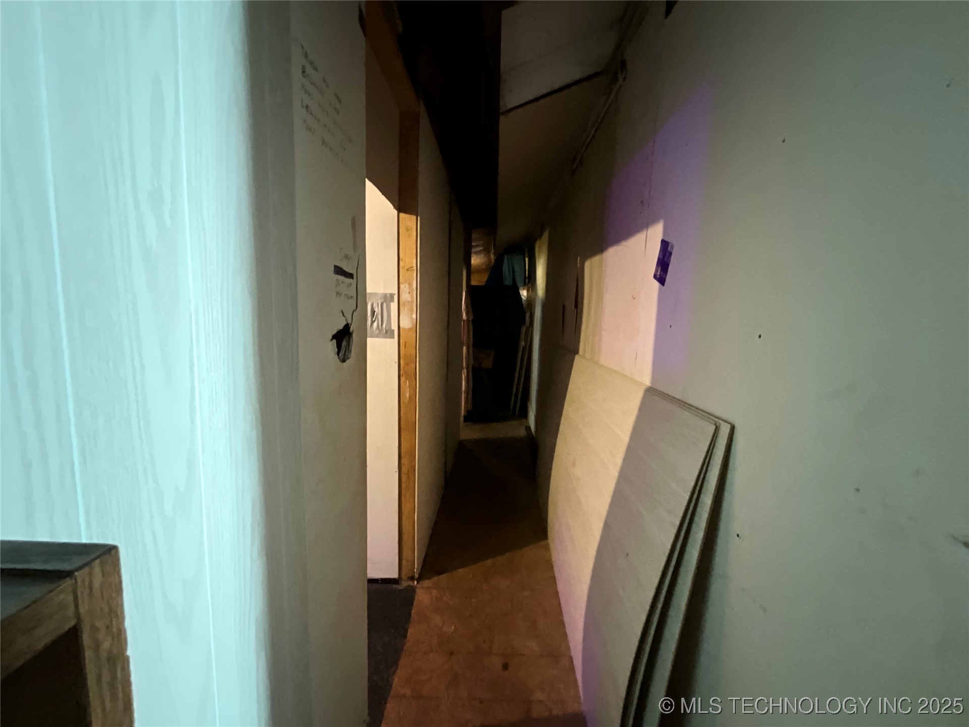 12795 S 4200 Road Property Photo 21