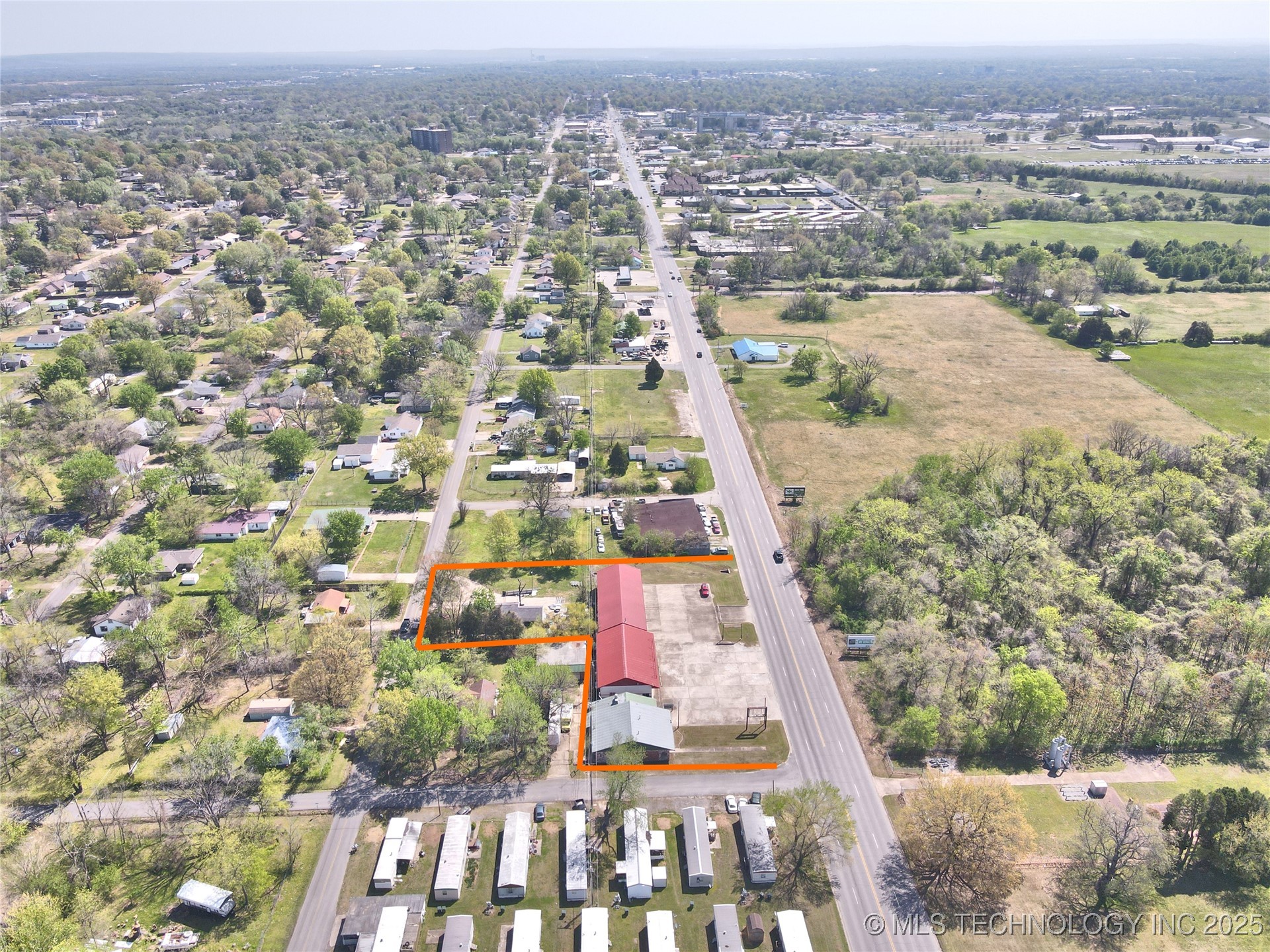 5026 W Okmulgee Property Photo 5