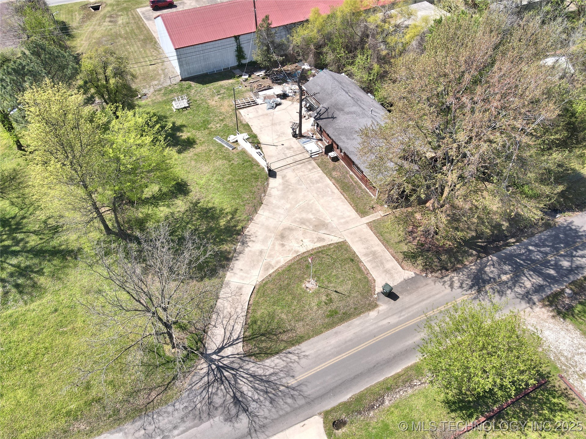 5026 W Okmulgee Property Photo 8