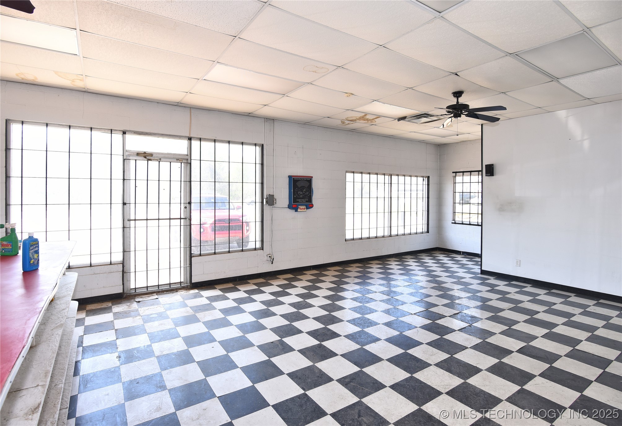 5026 W Okmulgee Property Photo 9