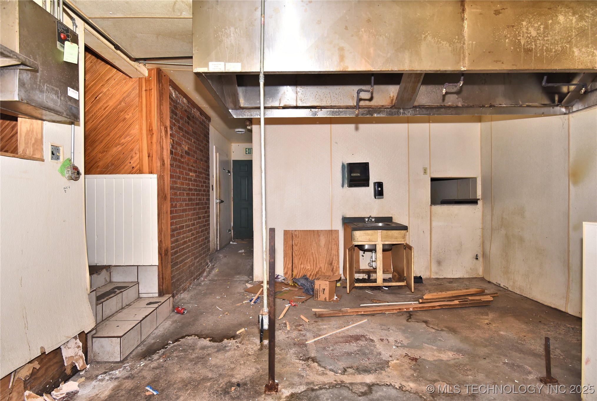 5026 W Okmulgee Property Photo 36