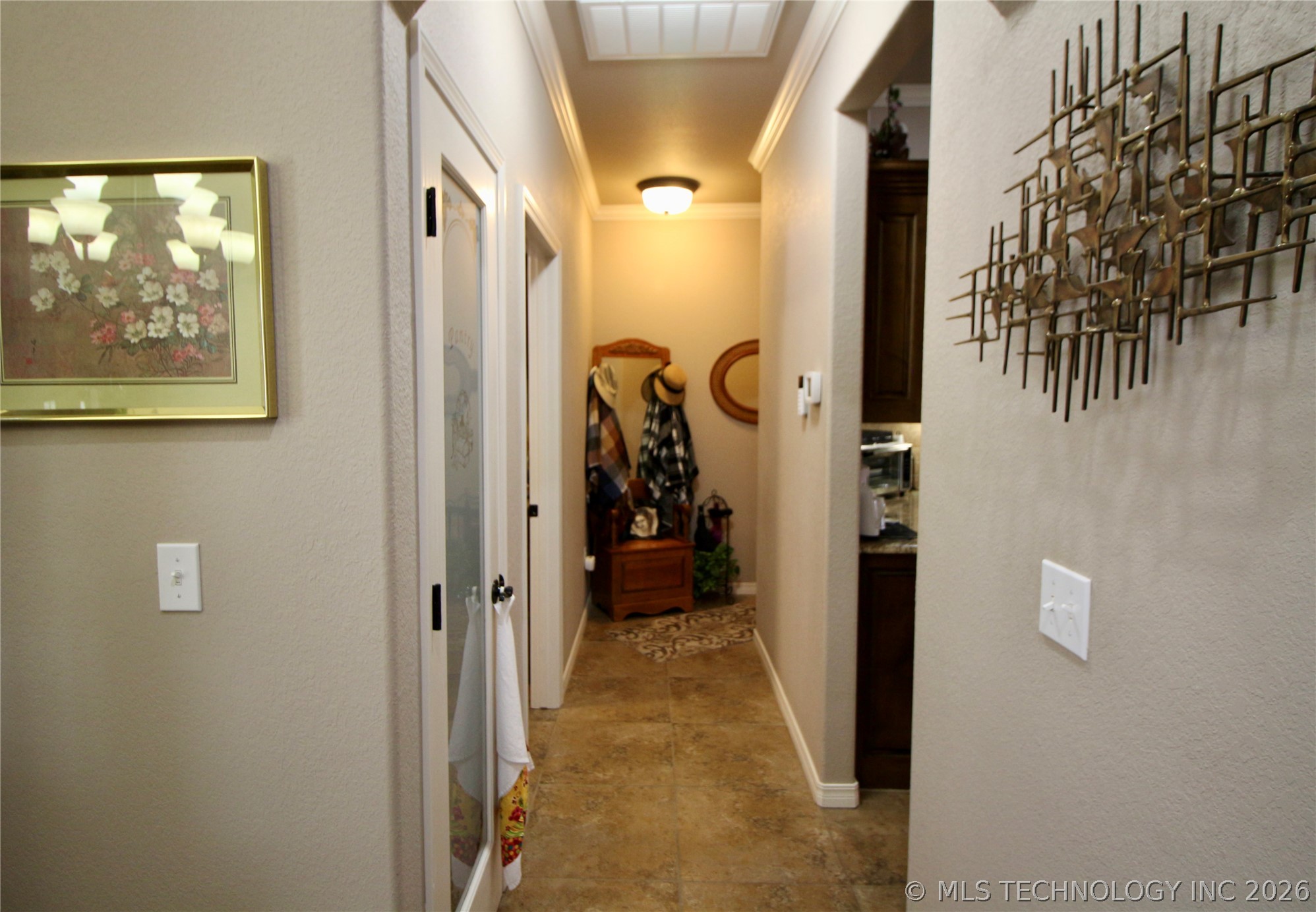 1002 Springfield Court Property Photo 13