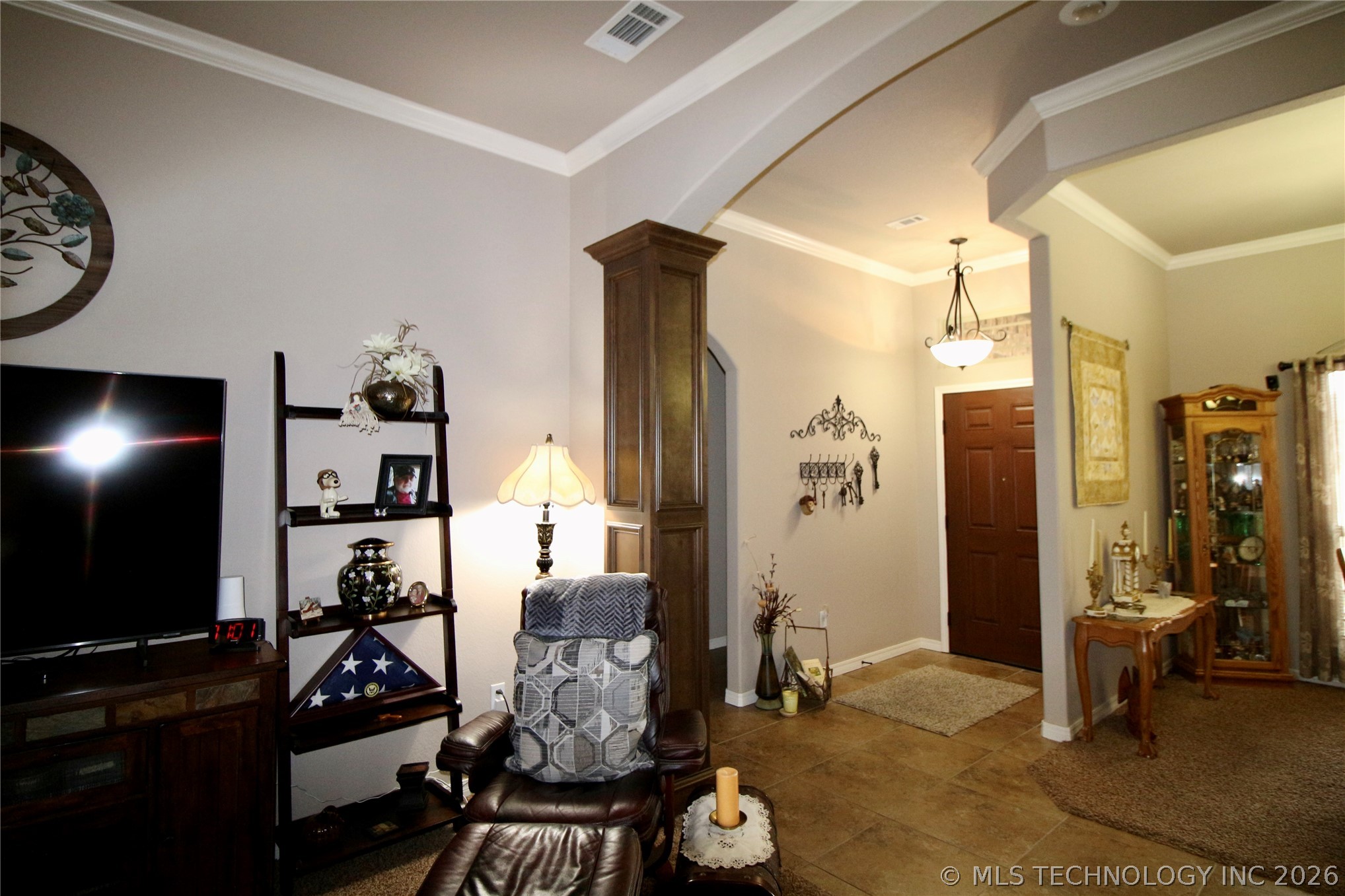 1002 Springfield Court Property Photo 14