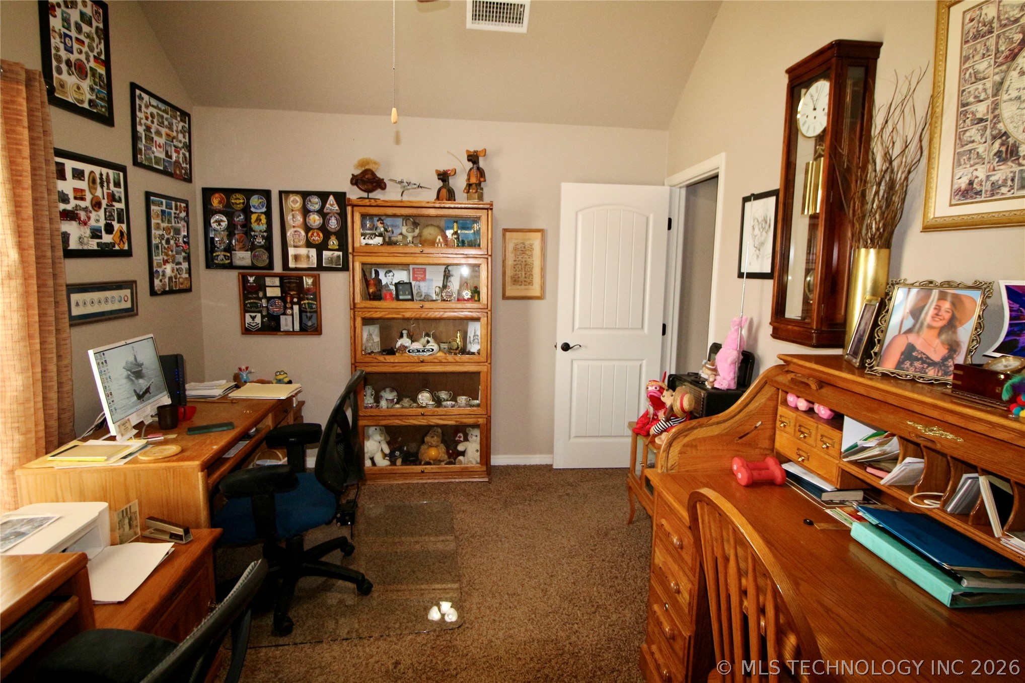 1002 Springfield Court Property Photo 30