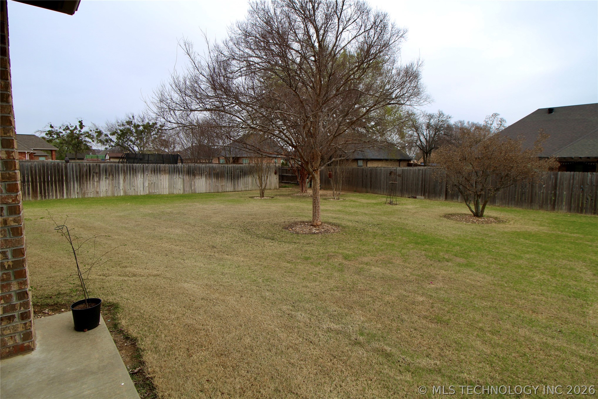1002 Springfield Court Property Photo 36