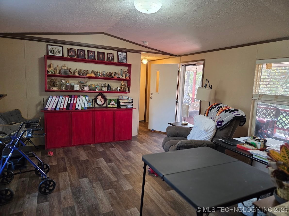 409623 E 1115 Road Property Photo 5