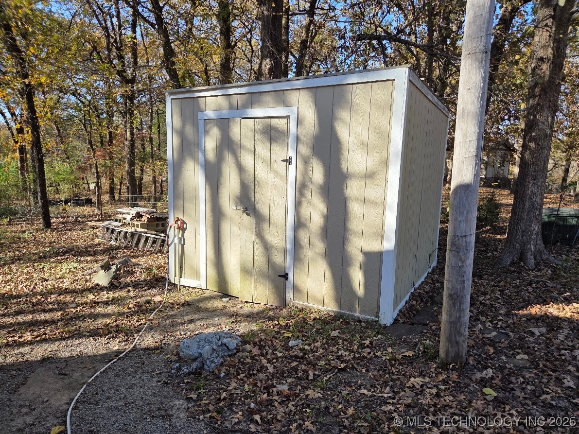 409623 E 1115 Road Property Photo 29