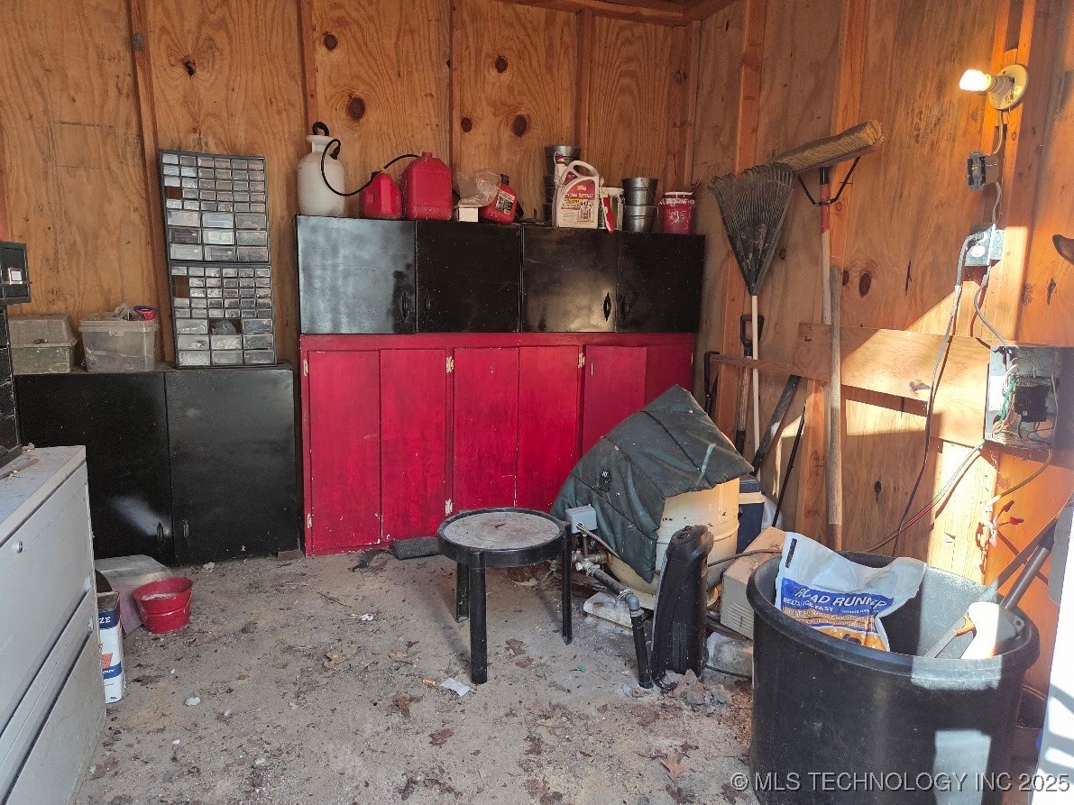 409623 E 1115 Road Property Photo 30