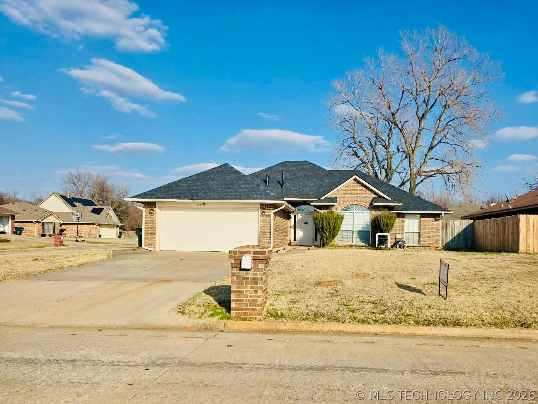 424 Blue Spruce Property Photo 9