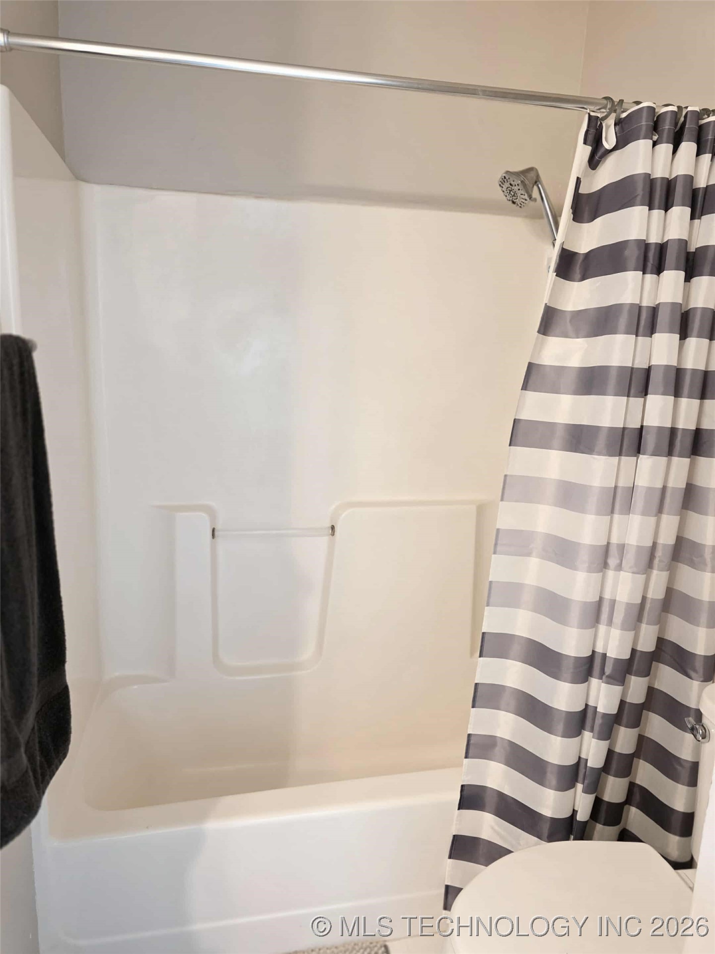 424 Blue Spruce Property Photo 13