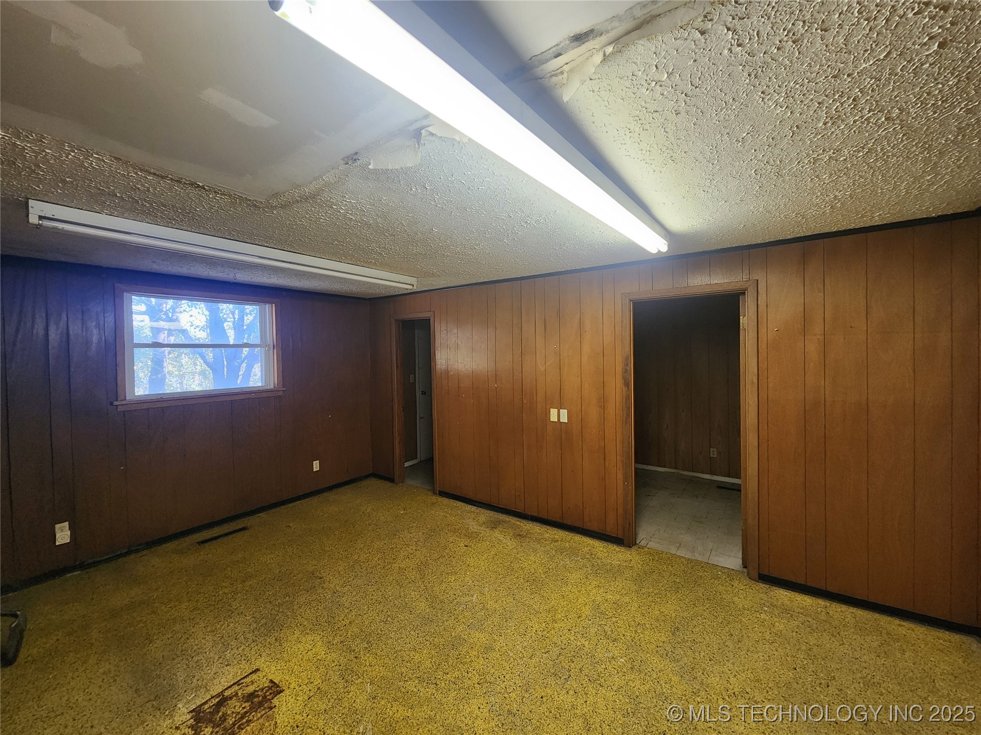 1672 S Velma Avenue Property Photo 40