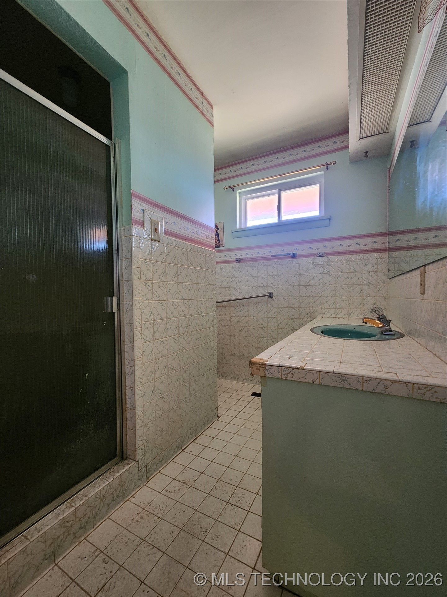 1672 S Velma Avenue Property Photo 49