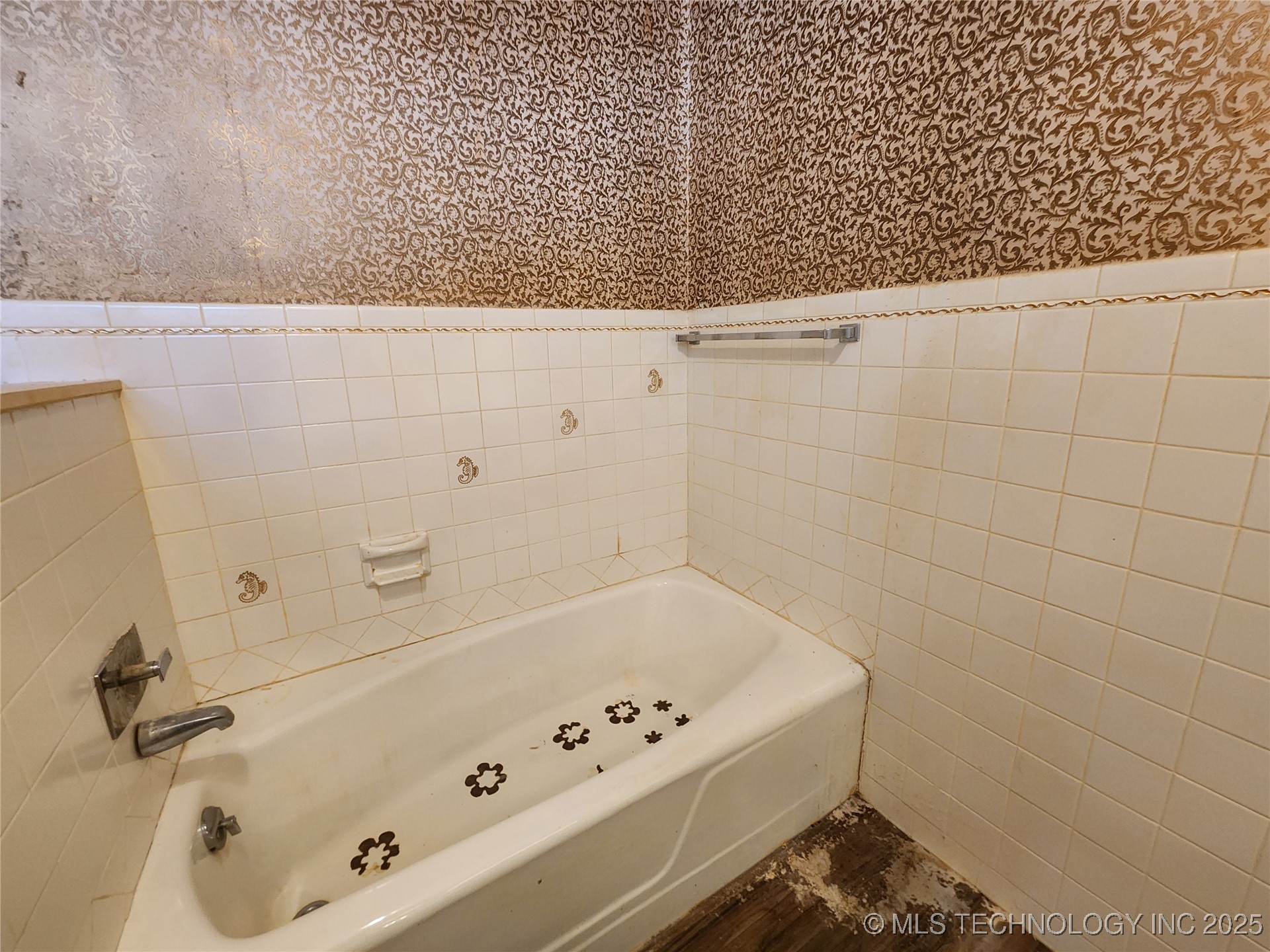 1672 S Velma Avenue Property Photo 53