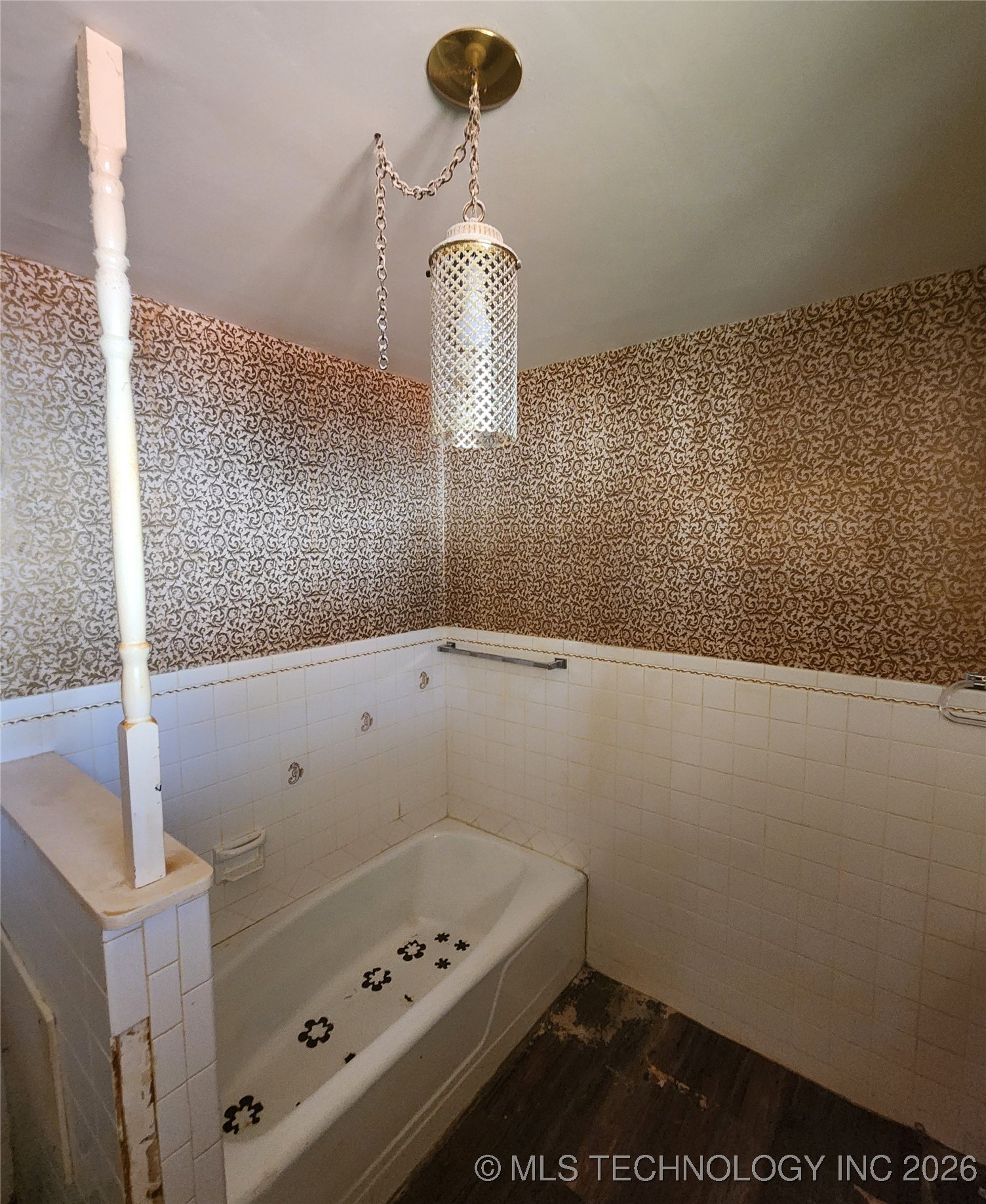 1672 S Velma Avenue Property Photo 55