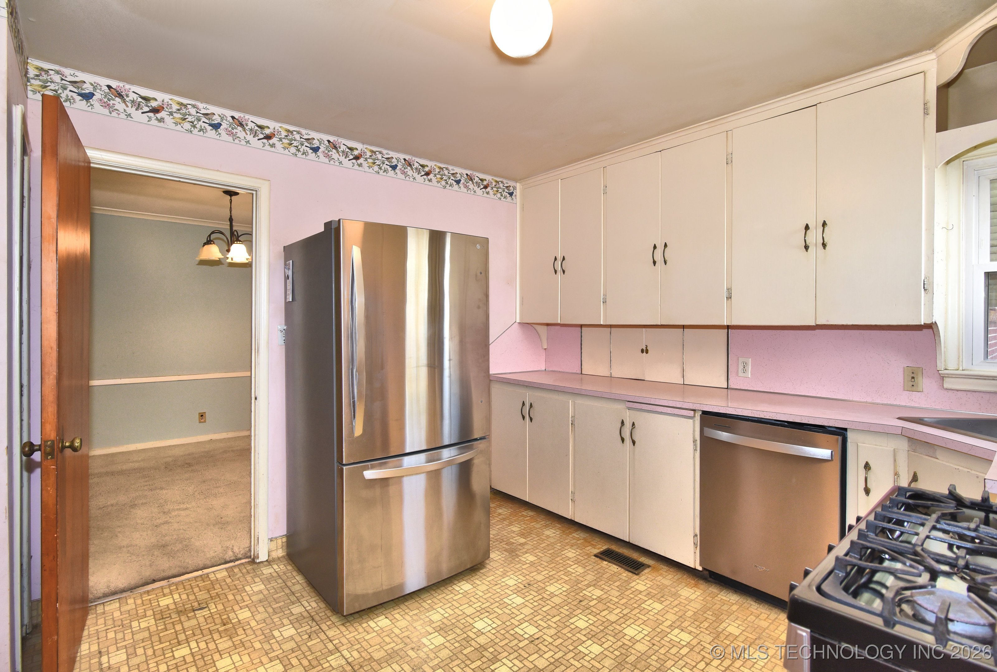 564 S Sandusky Avenue Property Photo 15