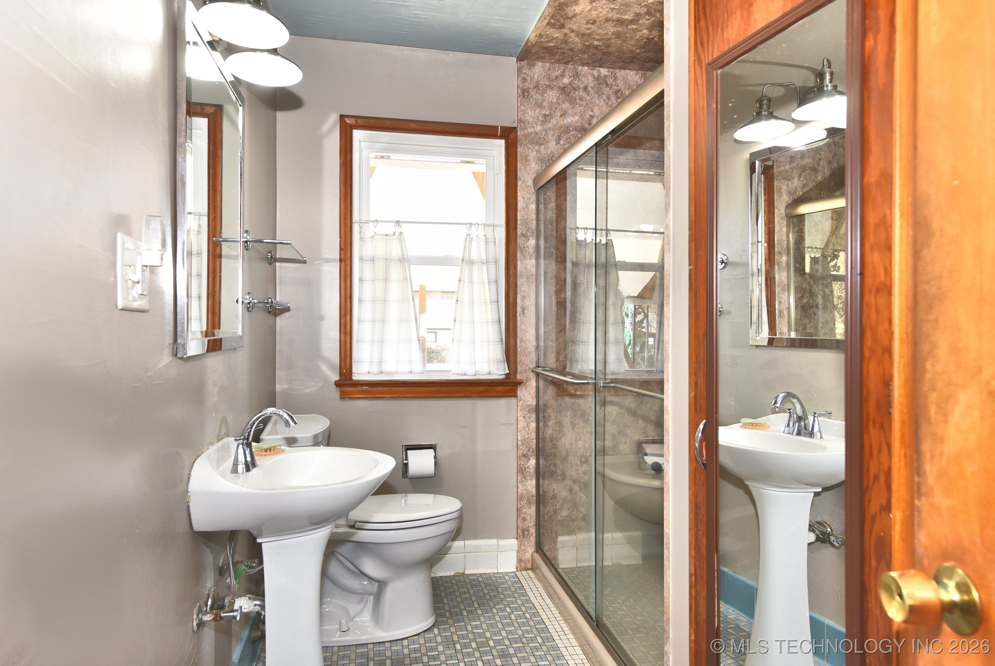 564 S Sandusky Avenue Property Photo 18