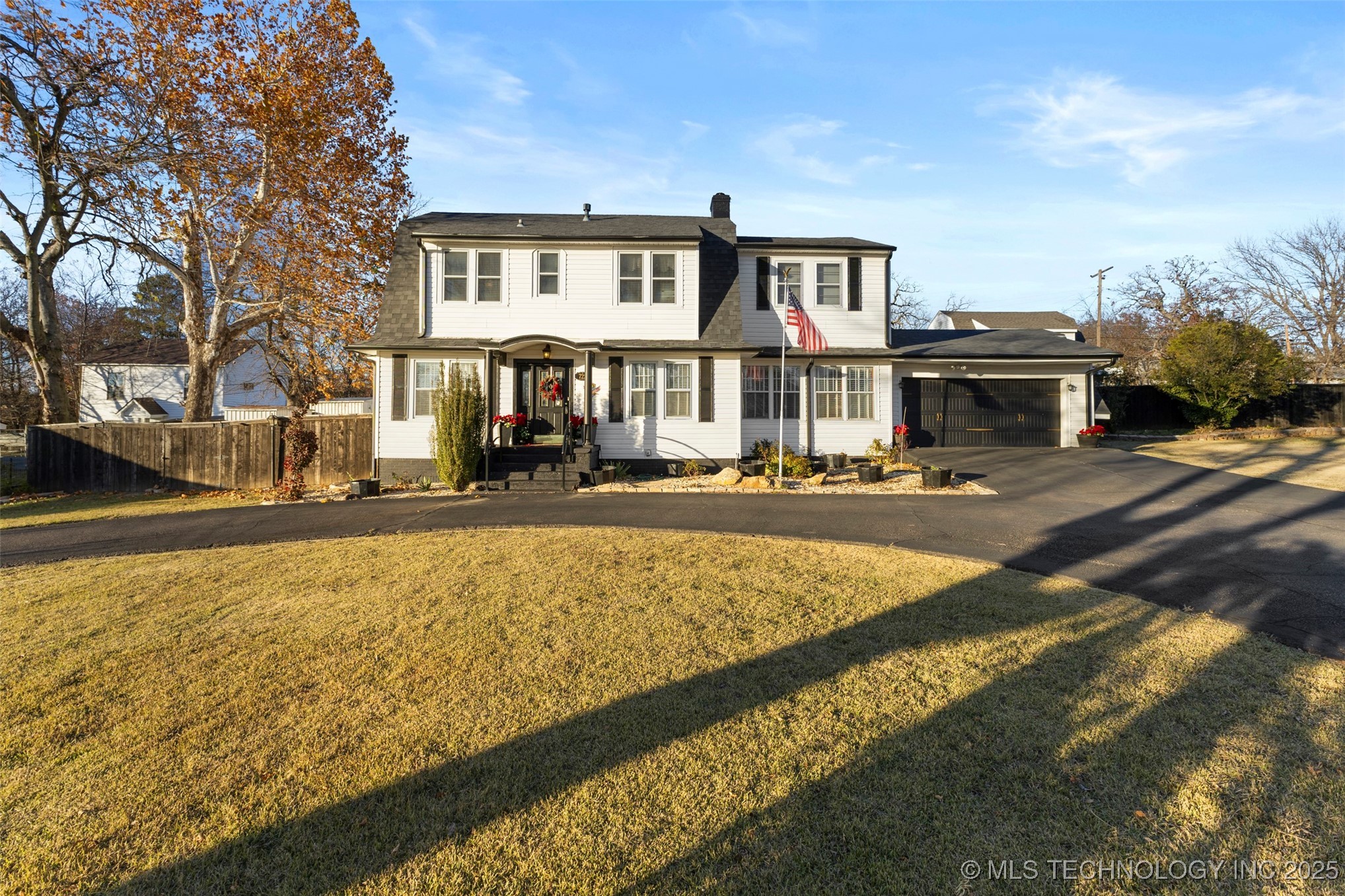 722 E 18th Street Property Photo 2