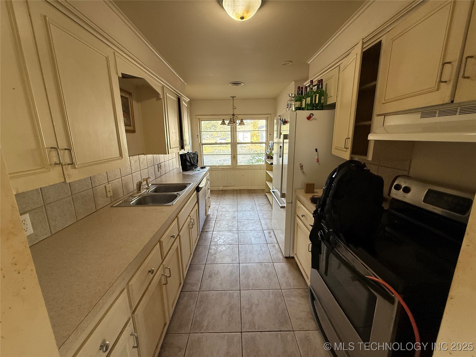 2405 Dayton Property Photo 10