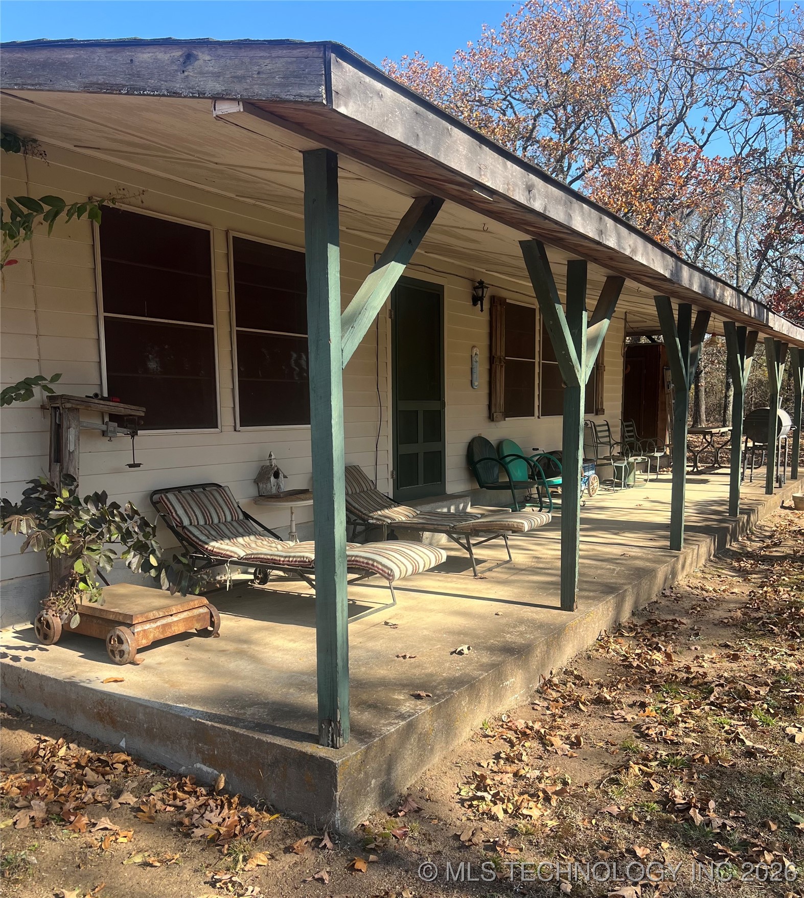 01 E 965 Loop Property Photo 2