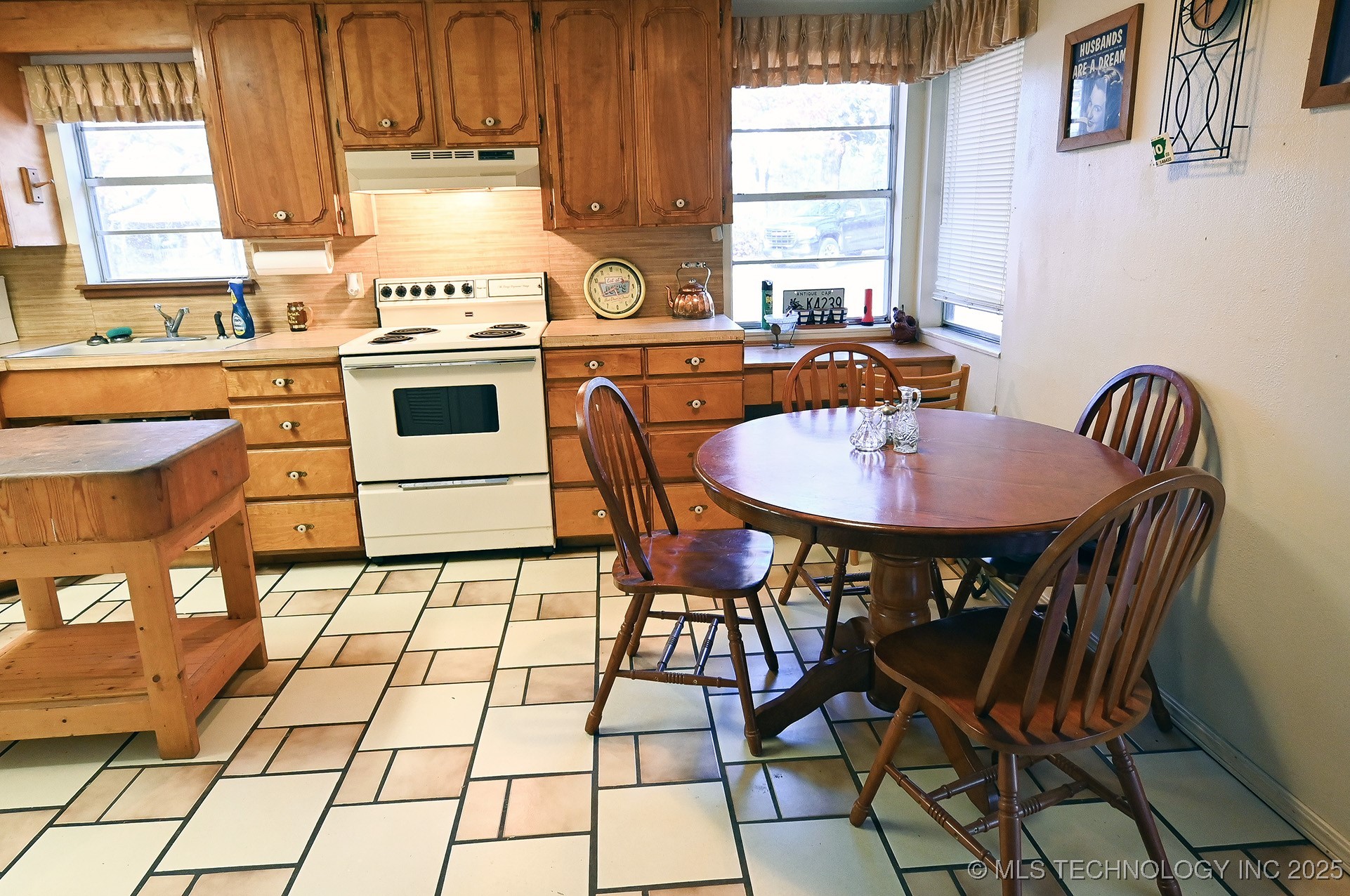 01 E 965 Loop Property Photo 15