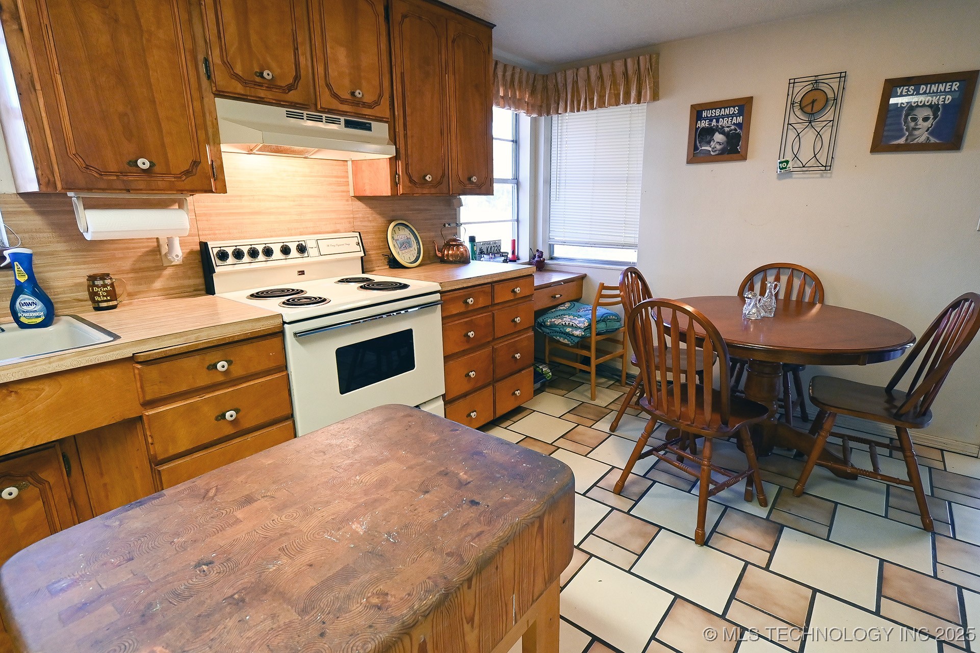 01 E 965 Loop Property Photo 16