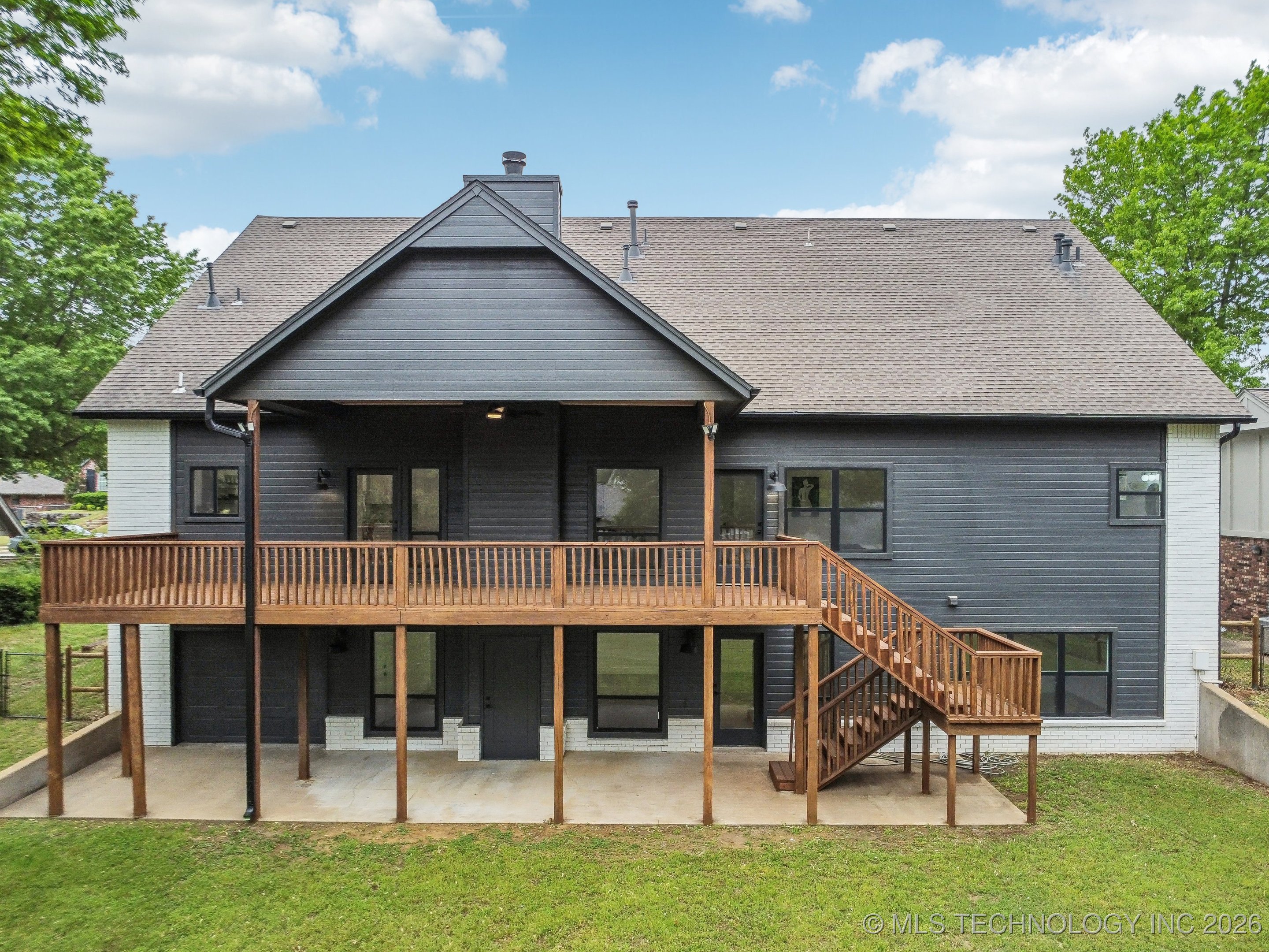 6601 S 5th Avenue Property Photo 4