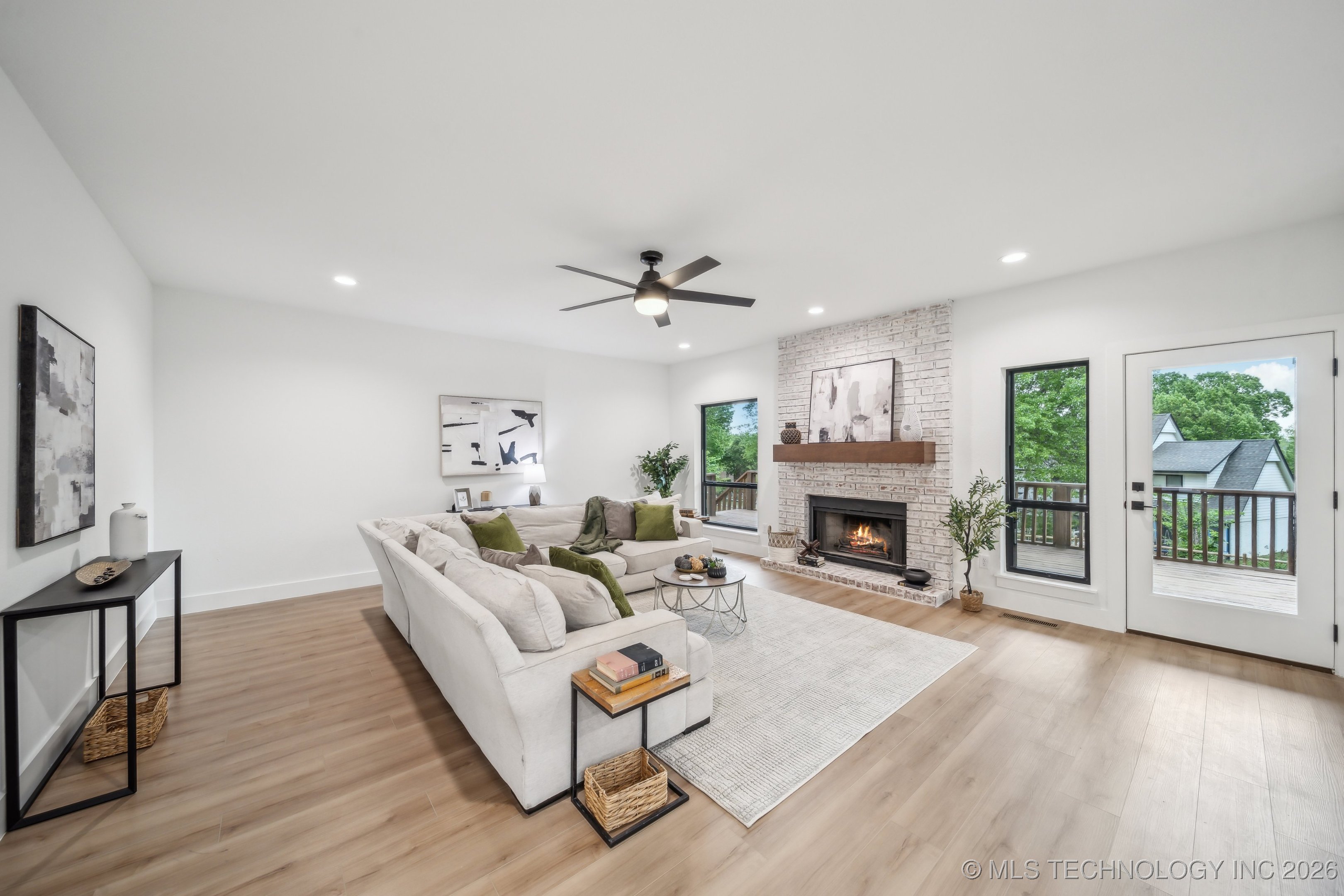 6601 S 5th Avenue Property Photo 12