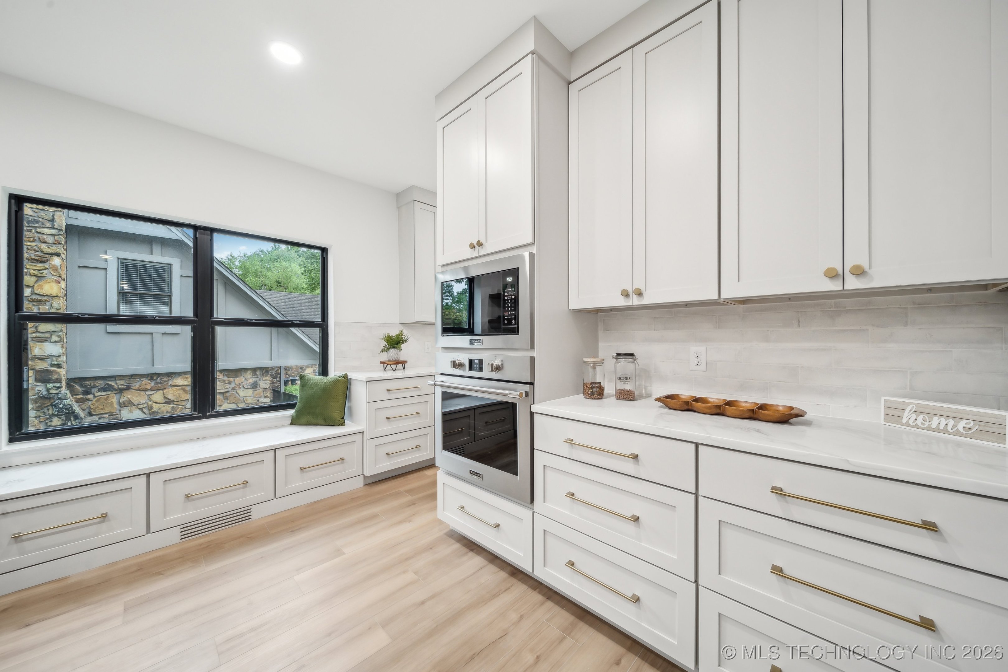 6601 S 5th Avenue Property Photo 24