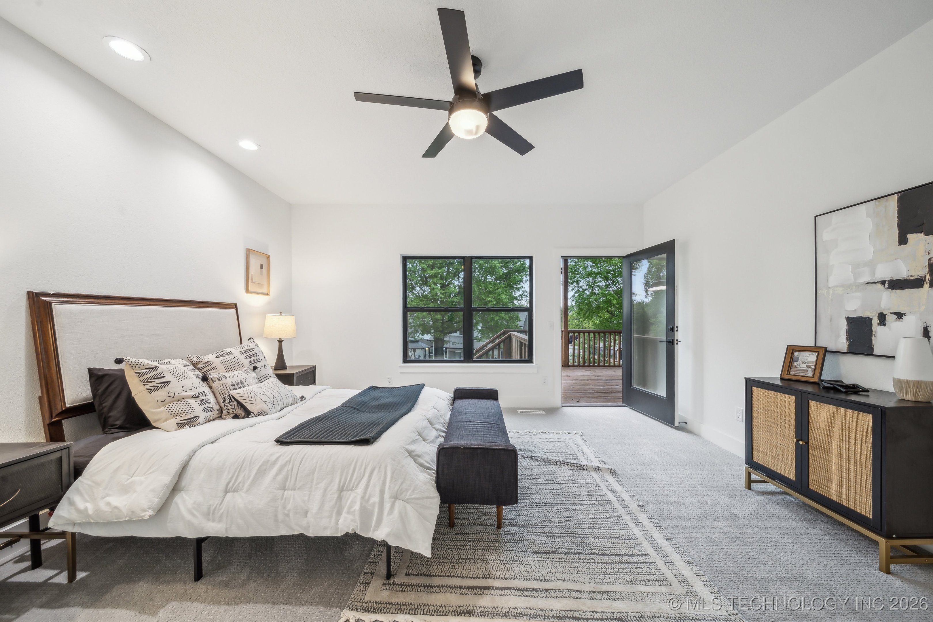 6601 S 5th Avenue Property Photo 28