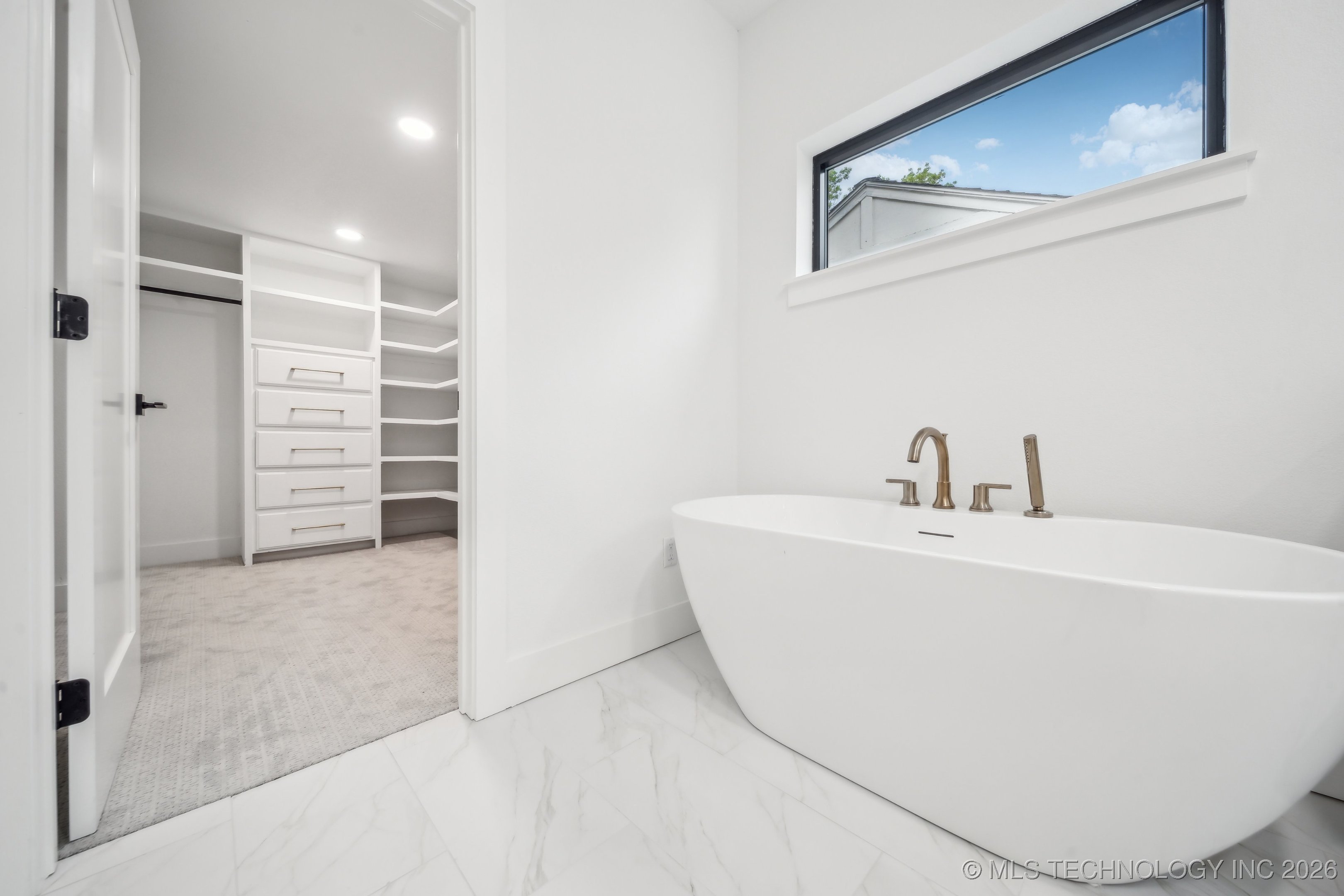 6601 S 5th Avenue Property Photo 33