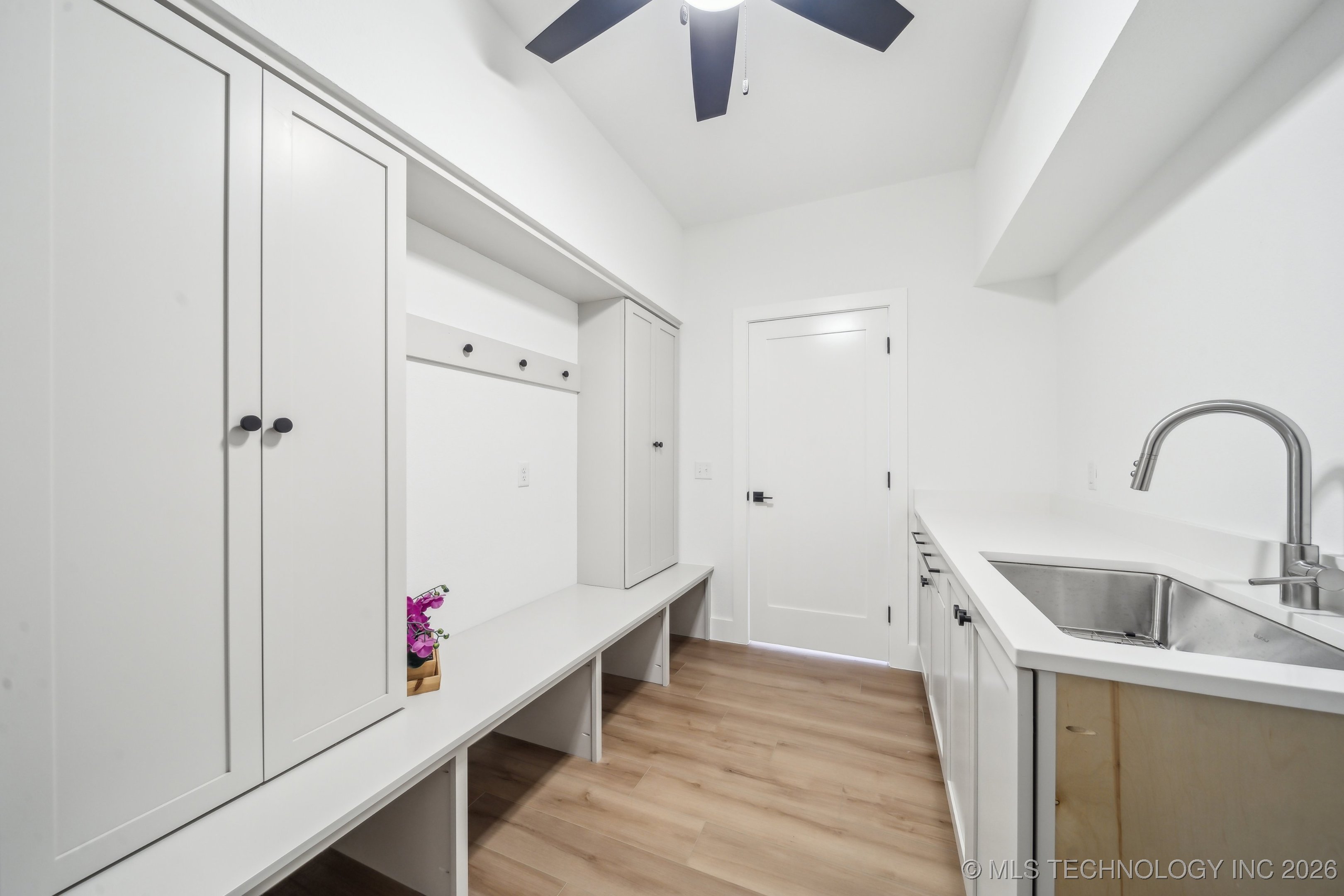 6601 S 5th Avenue Property Photo 35