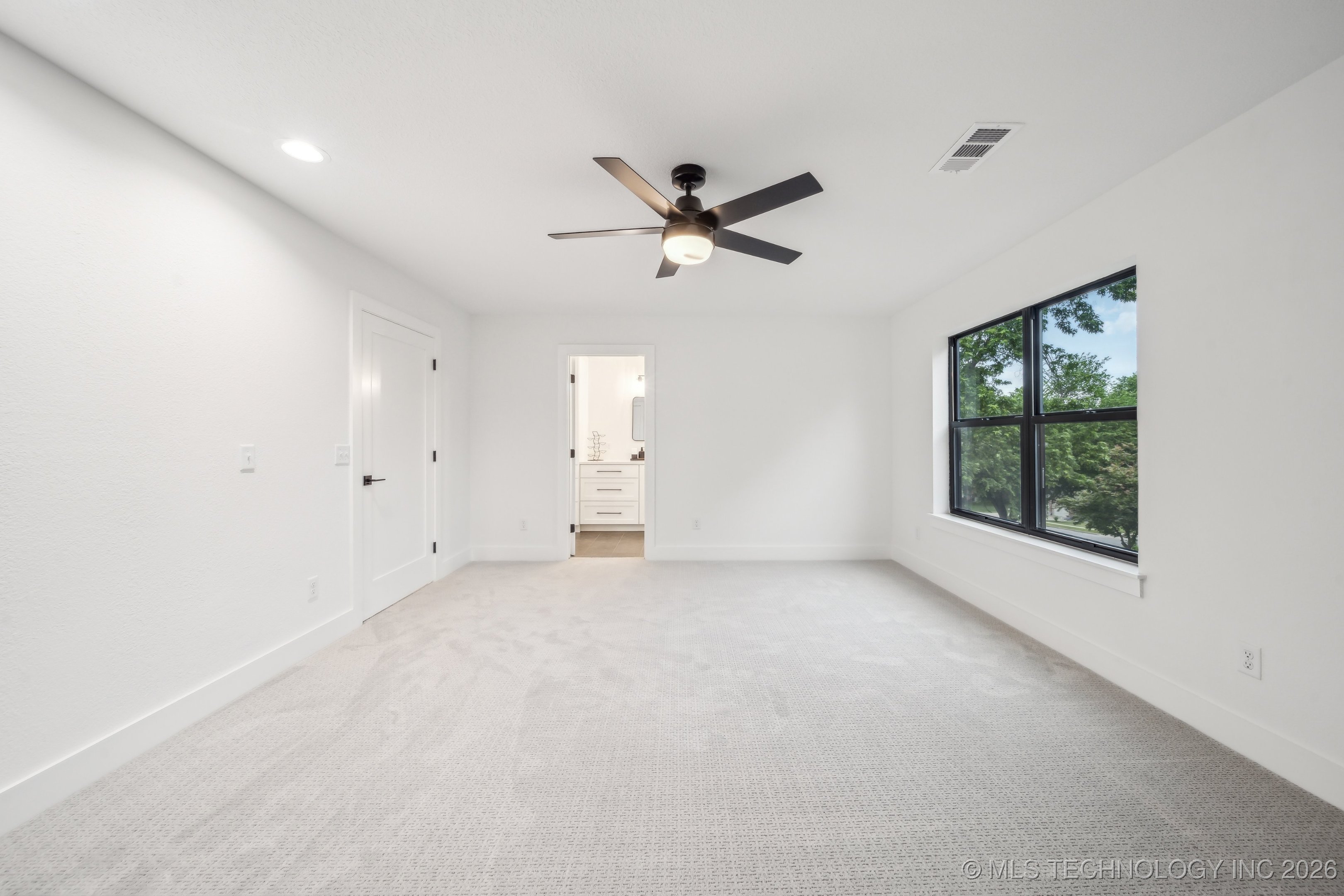 6601 S 5th Avenue Property Photo 38