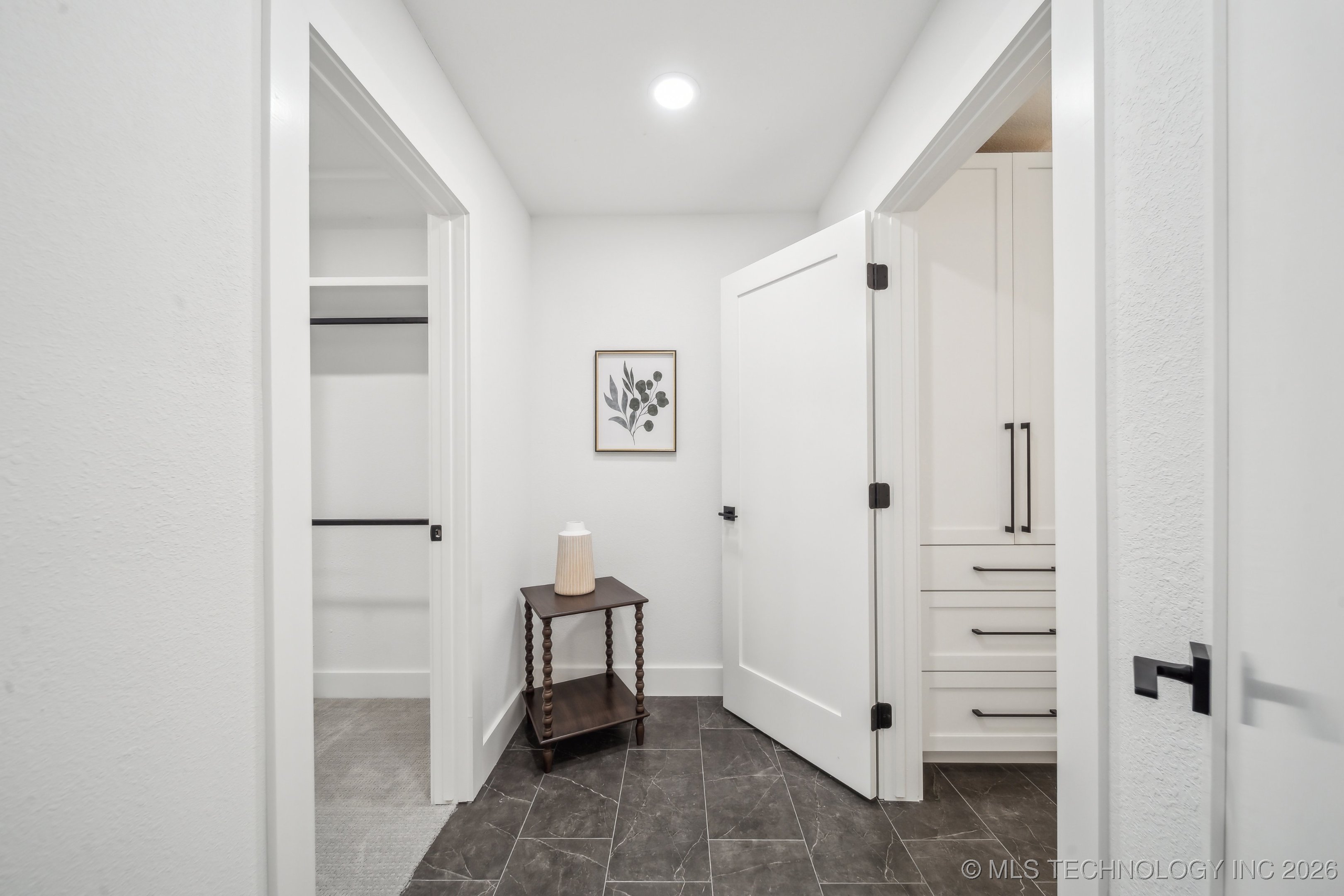 6601 S 5th Avenue Property Photo 40