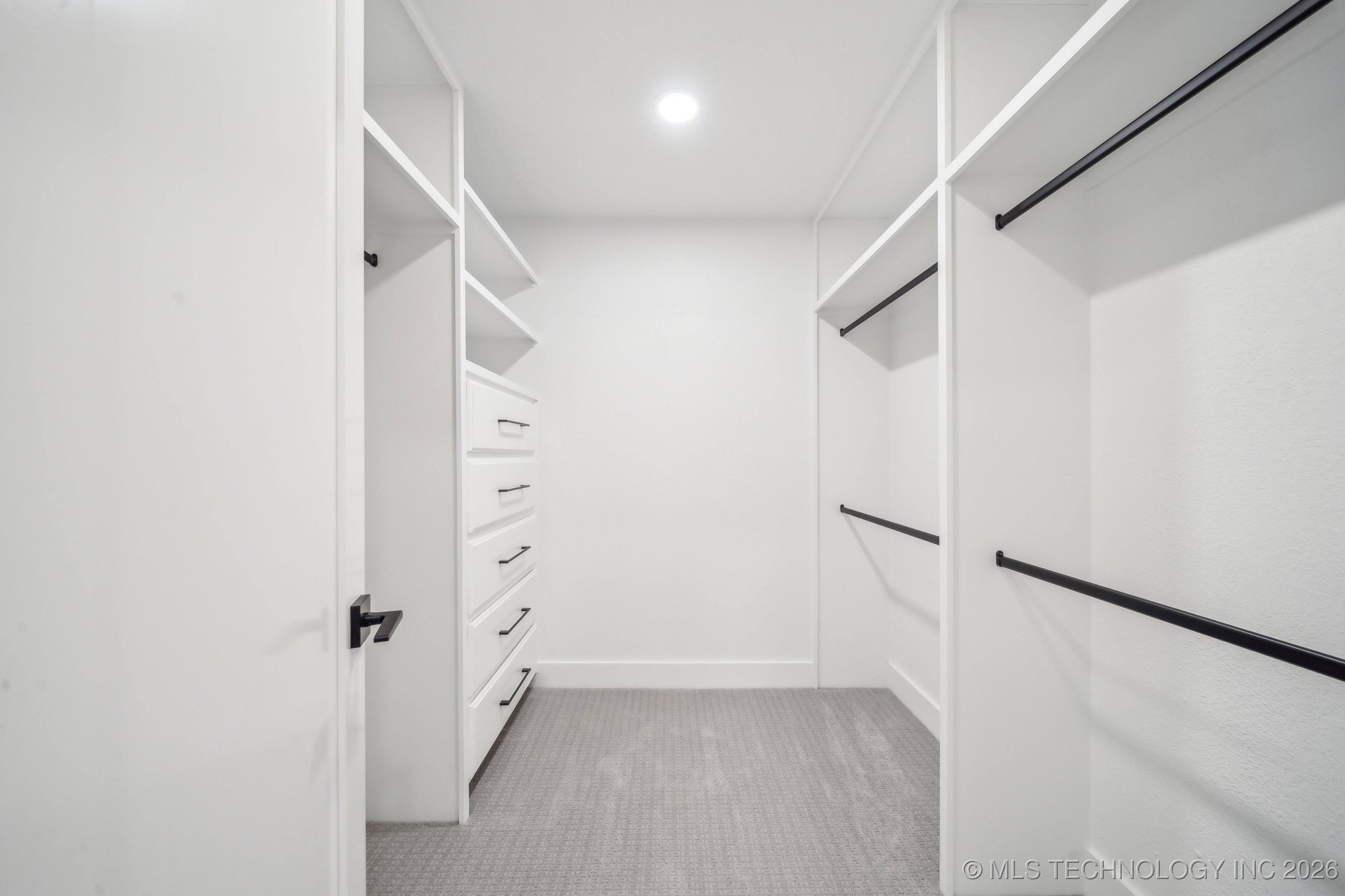 6601 S 5th Avenue Property Photo 41