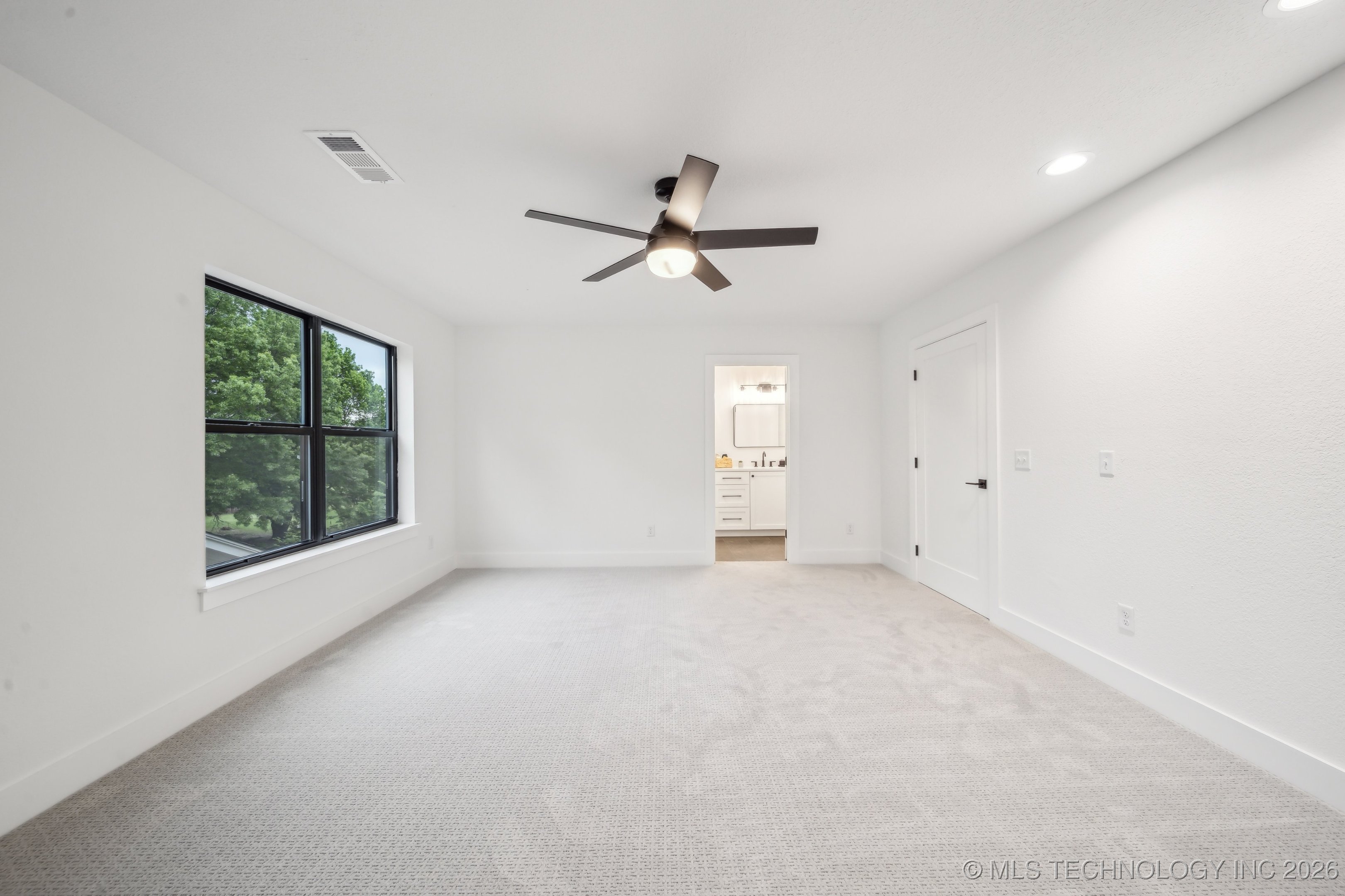 6601 S 5th Avenue Property Photo 44