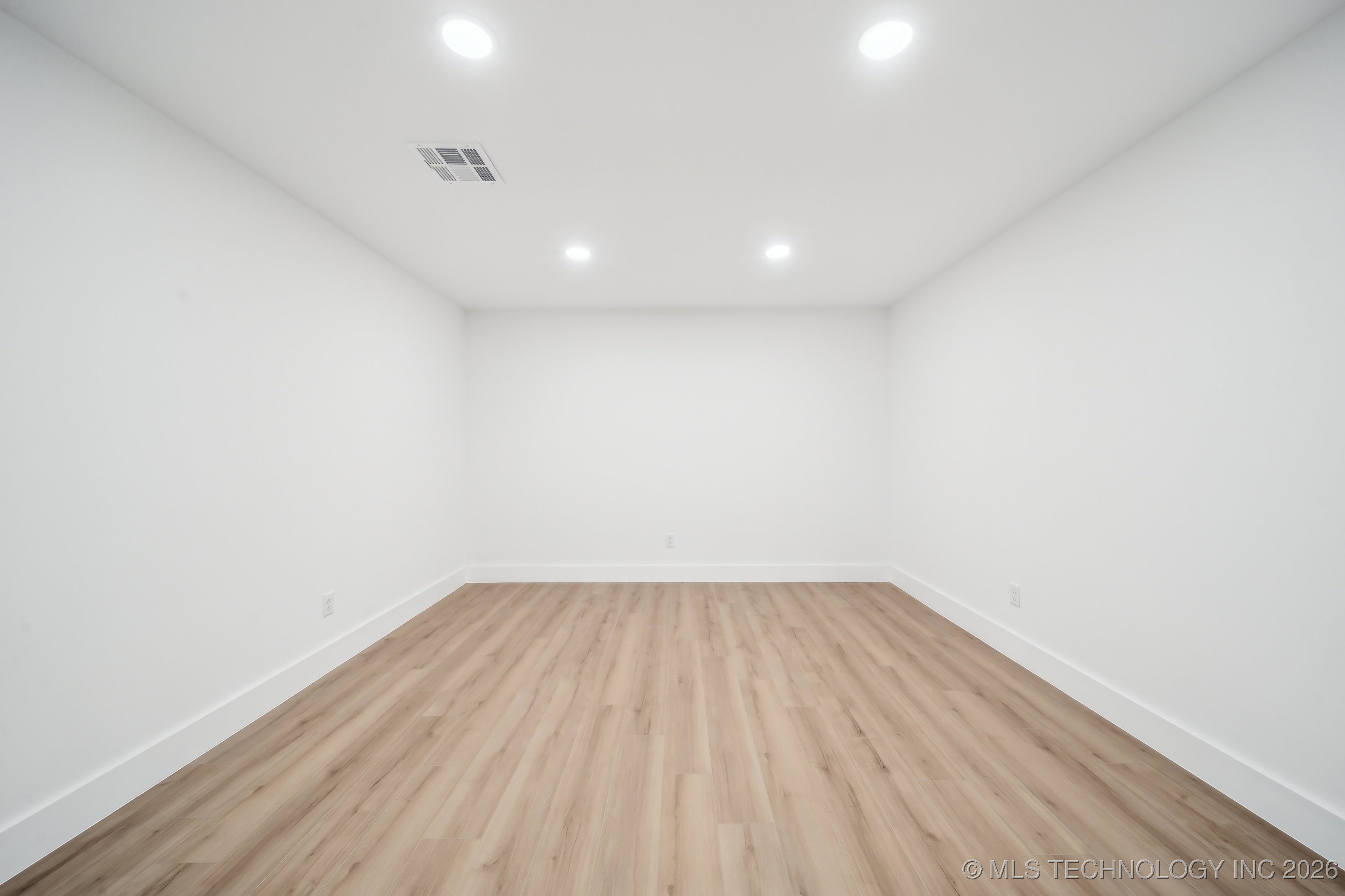 6601 S 5th Avenue Property Photo 50