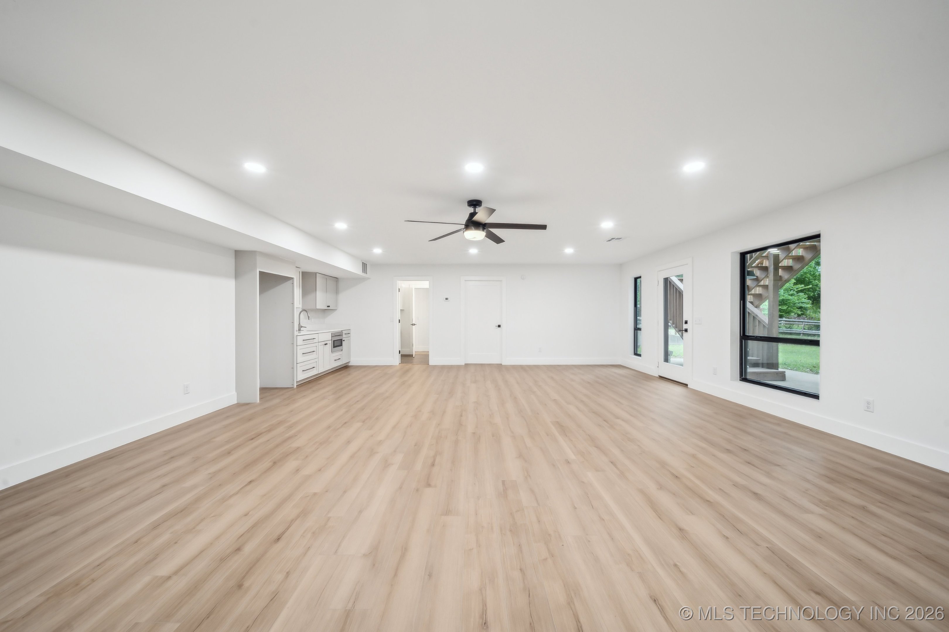 6601 S 5th Avenue Property Photo 52