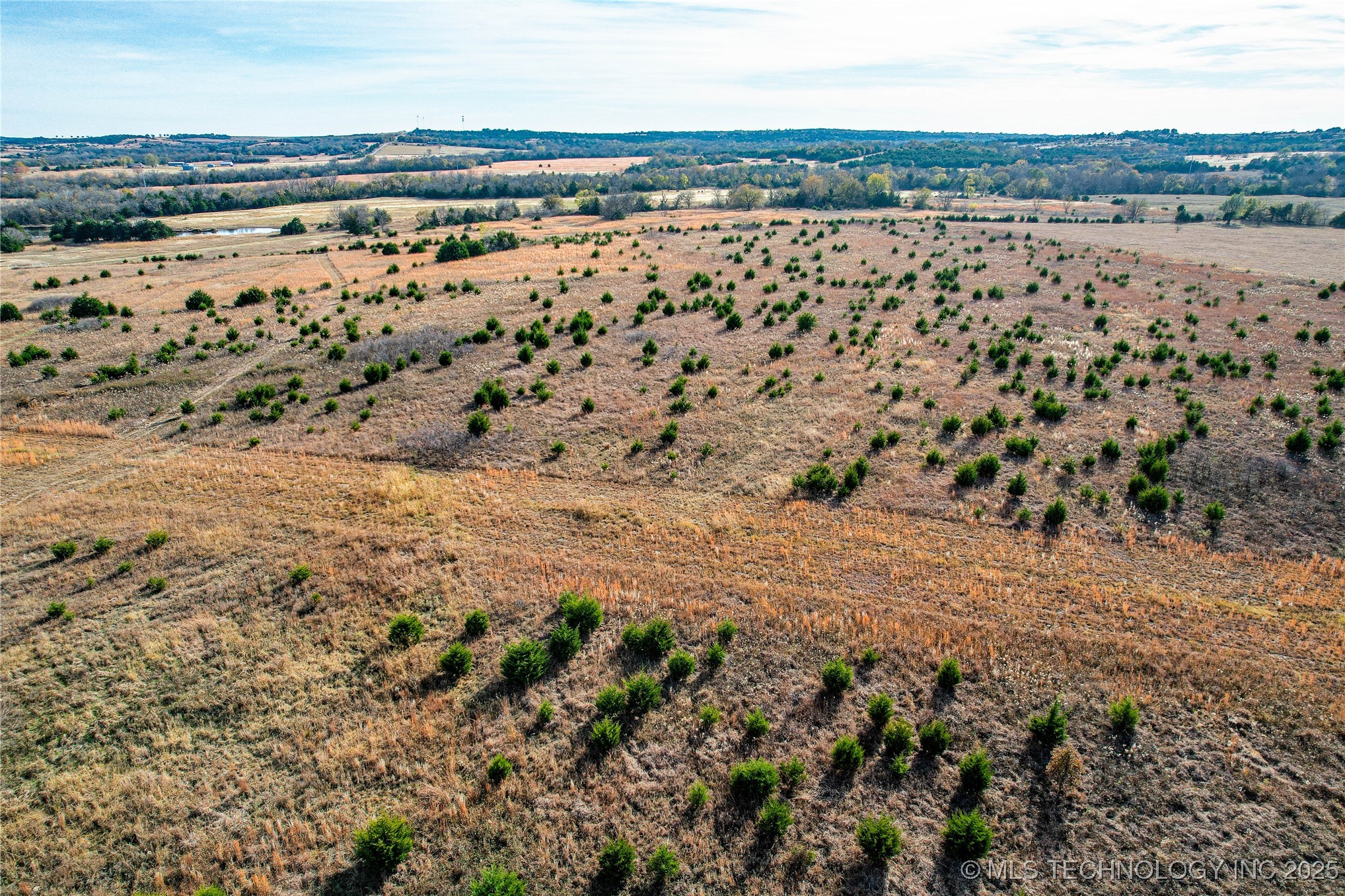 000 E 760 Road Property Photo 4