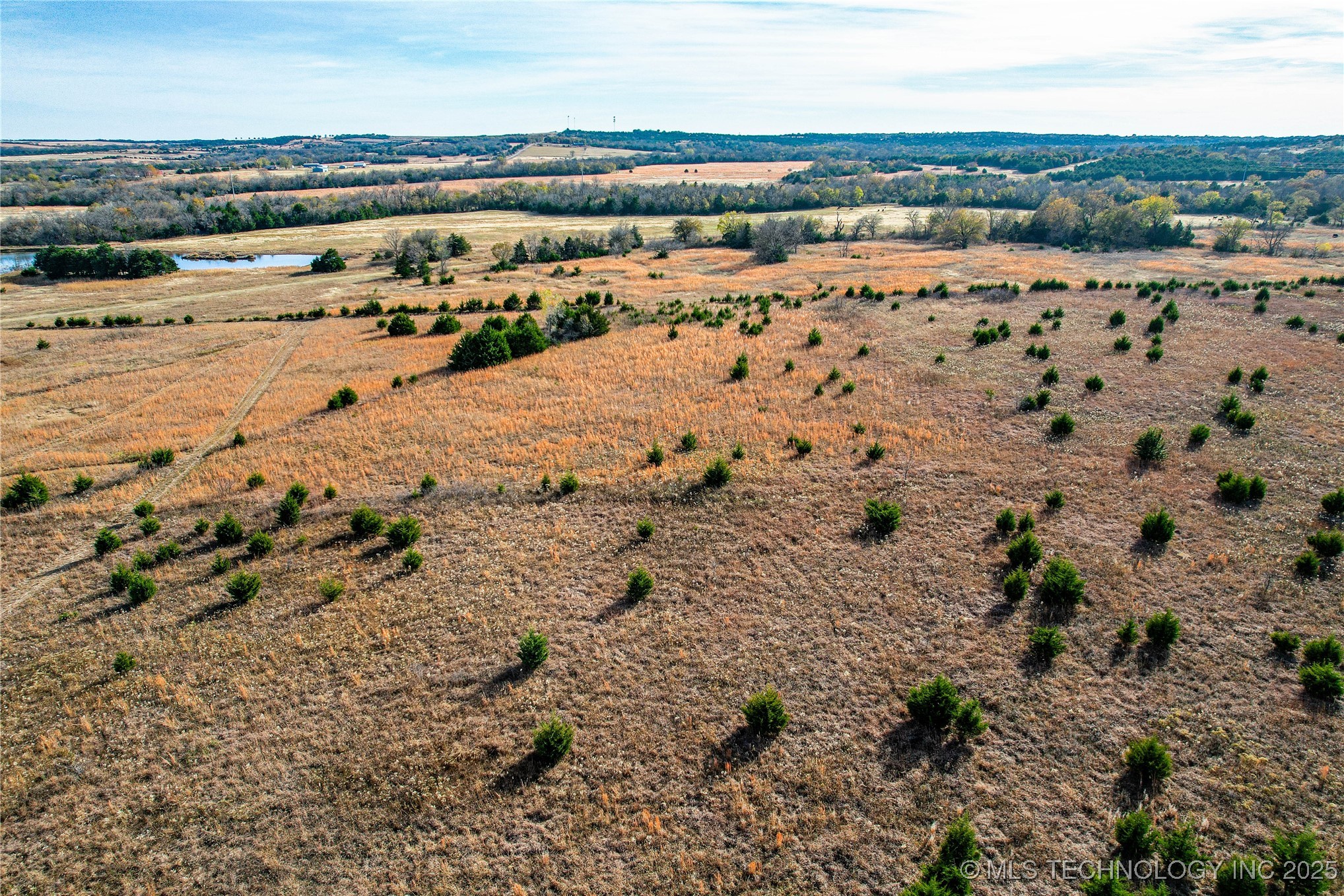 000 E 760 Road Property Photo 5