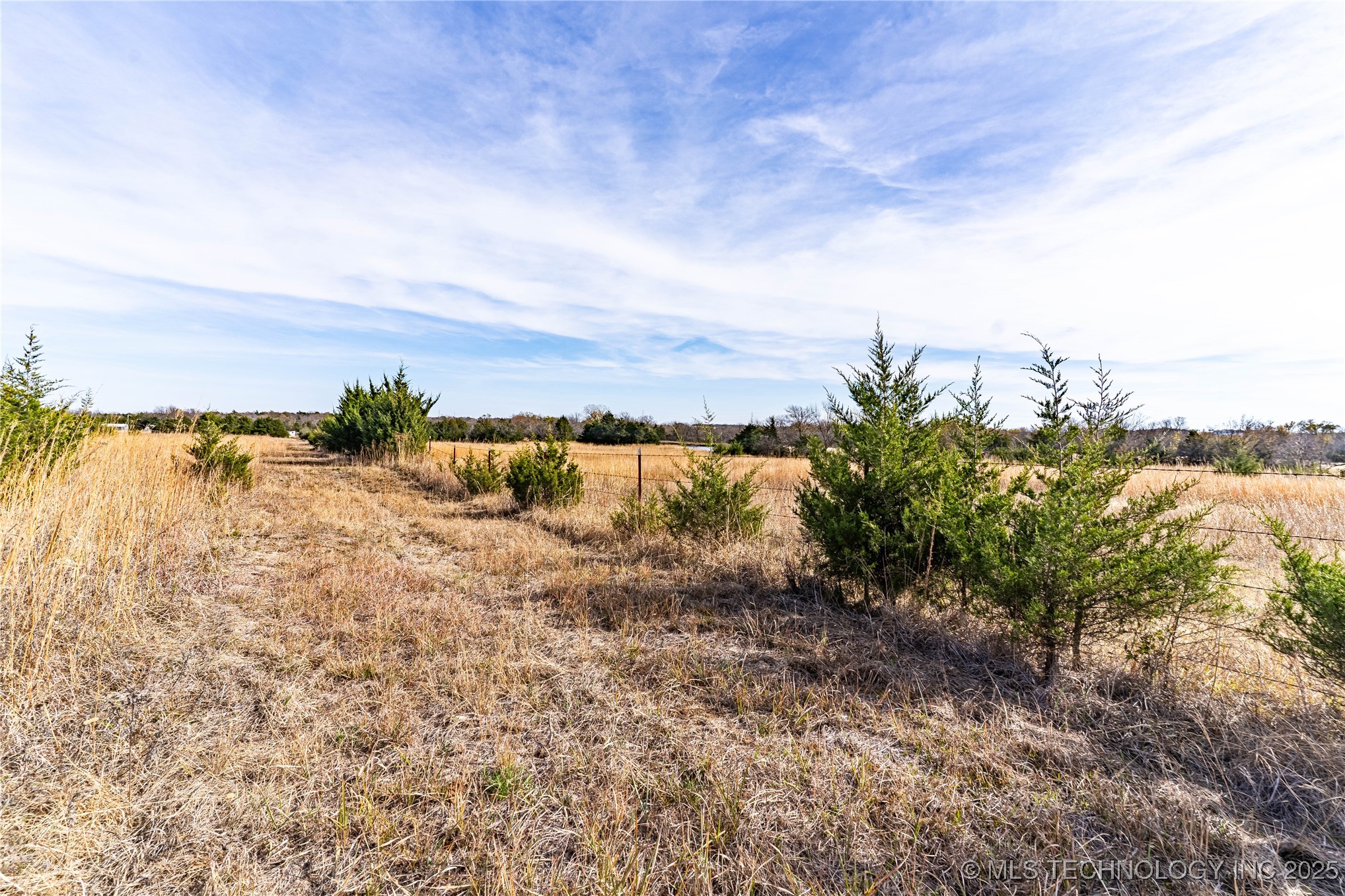 000 E 760 Road Property Photo 12