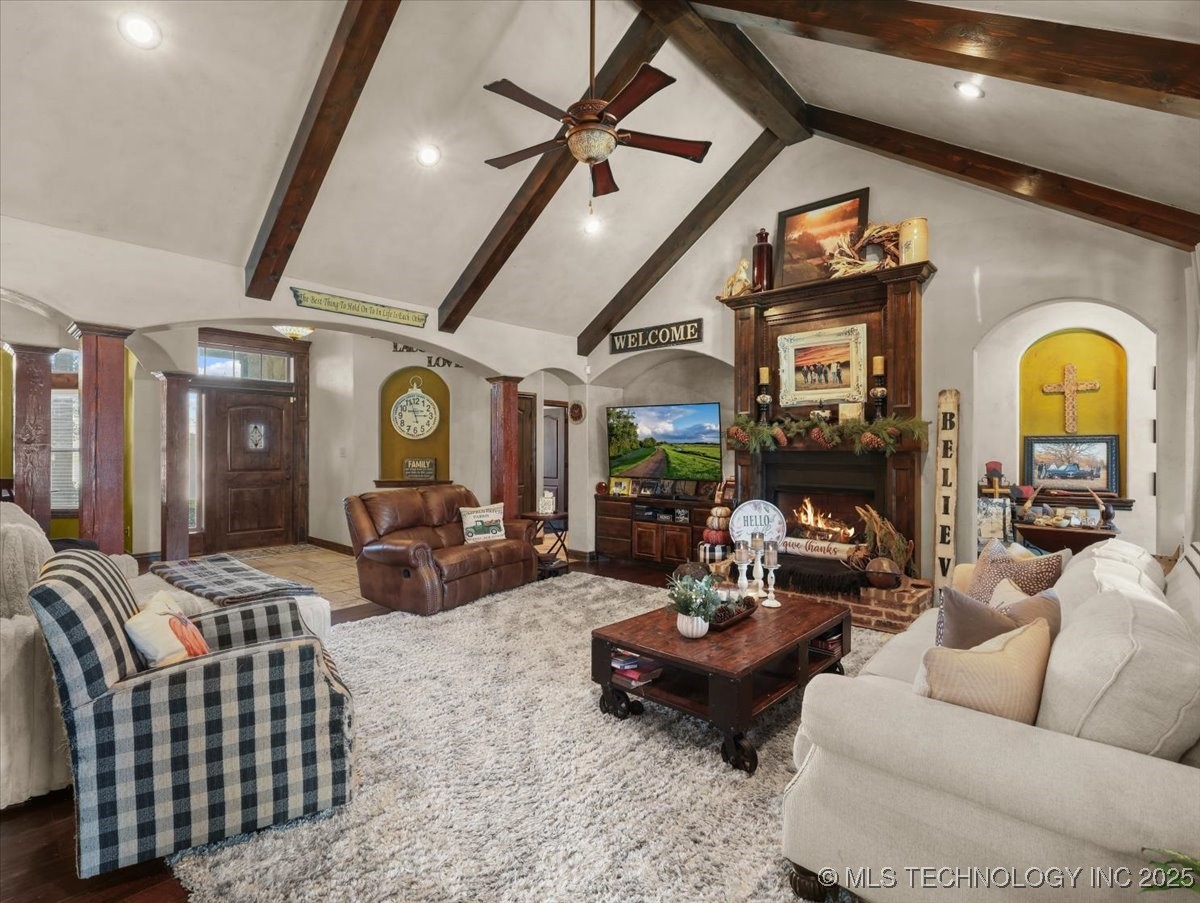 555 White Chimney Property Photo 9