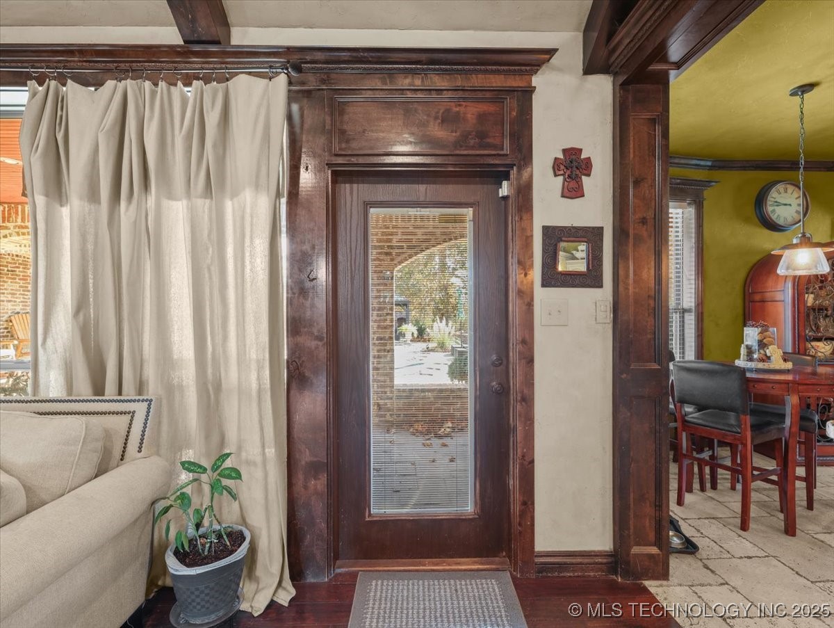 555 White Chimney Property Photo 12