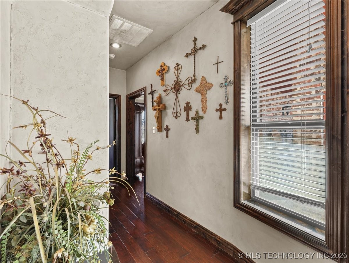 555 White Chimney Property Photo 16