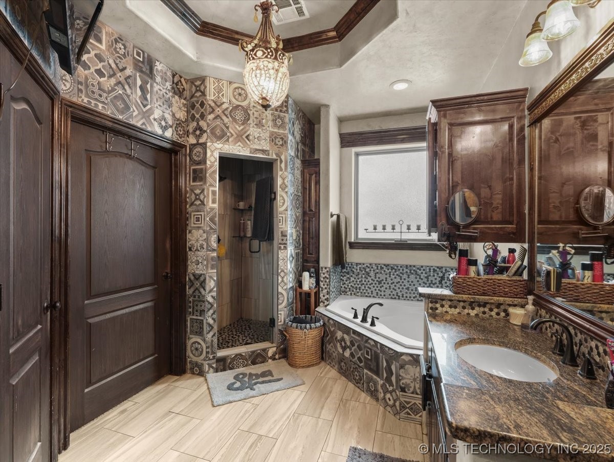 555 White Chimney Property Photo 19