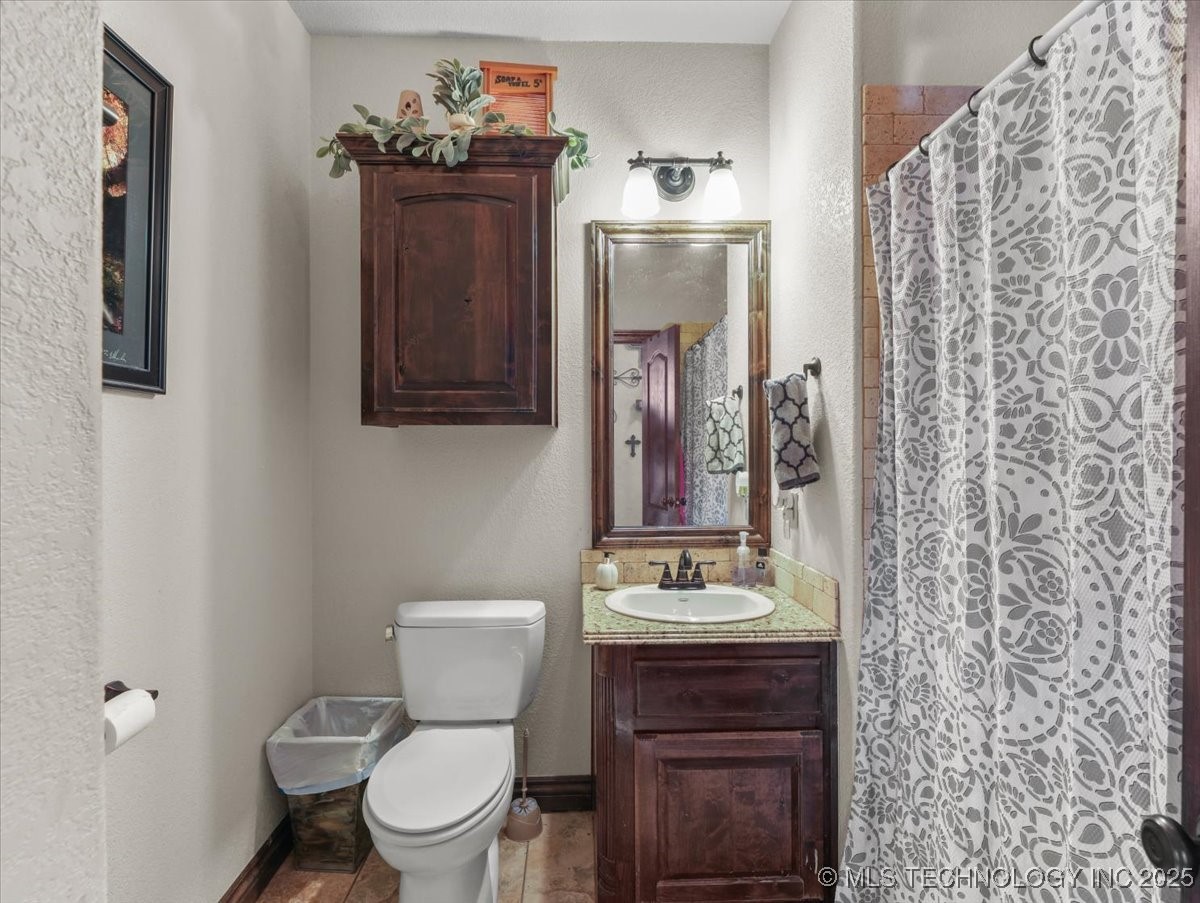 555 White Chimney Property Photo 23